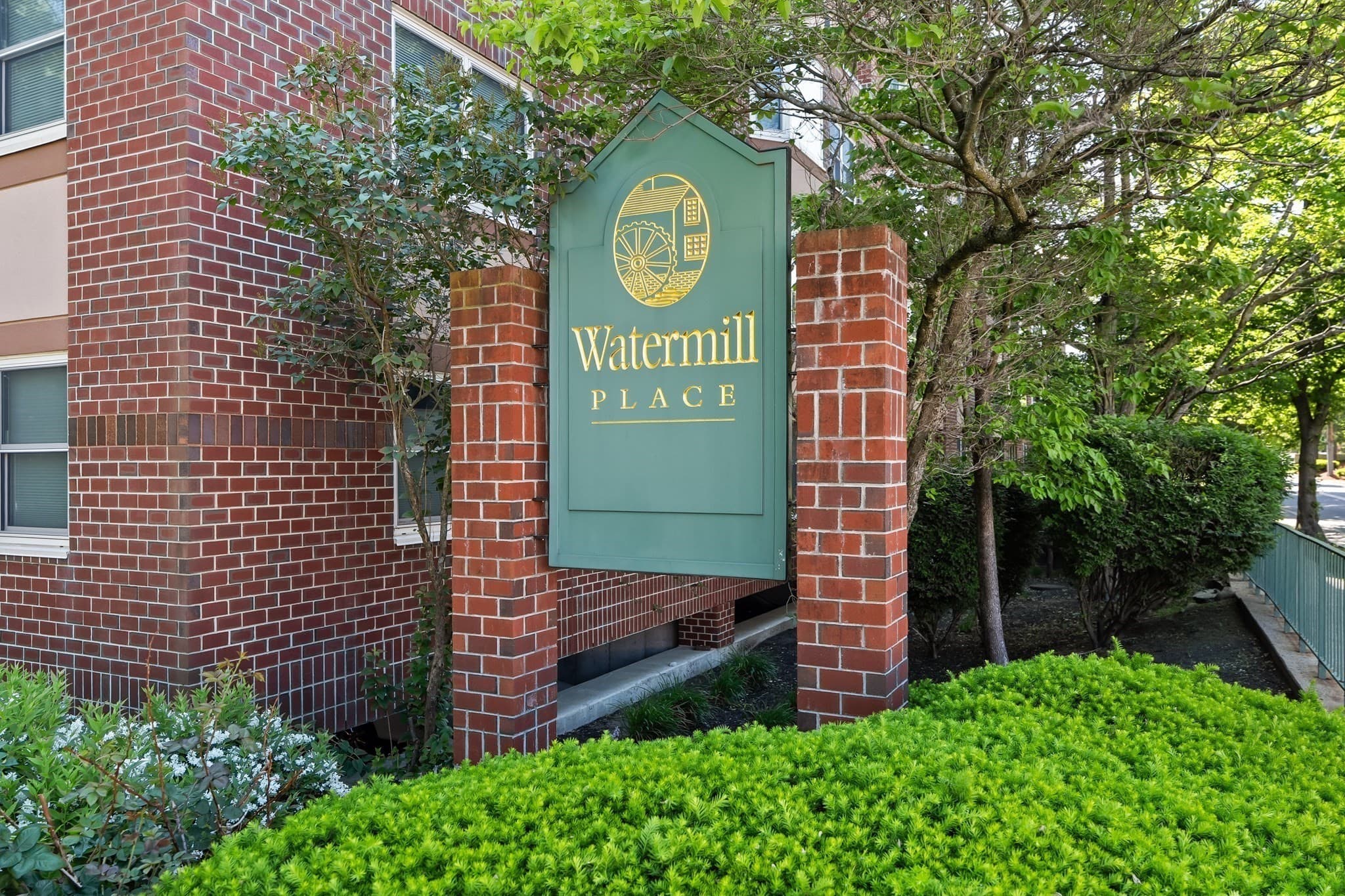 1 Watermill Pl # 121, Arlington MA 02476