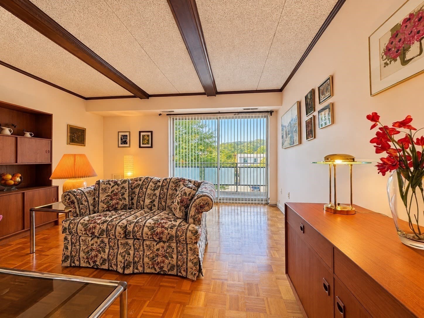 Condominium at 57 Broadlawn Park # 3A, Boston MA 02467, Boston, photo 5 of 29