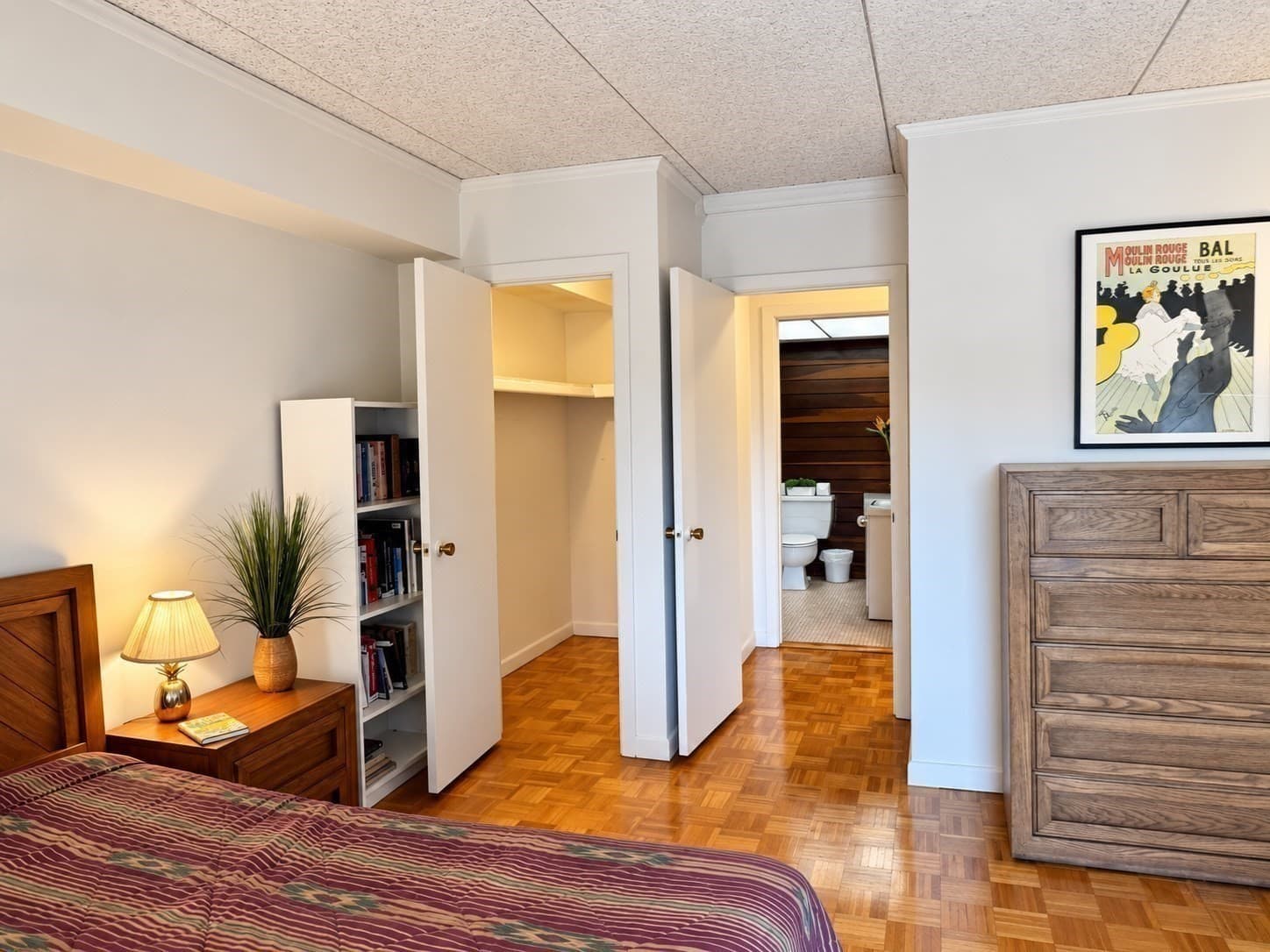 Condominium at 57 Broadlawn Park # 3A, Boston MA 02467, Boston, photo 18 of 29