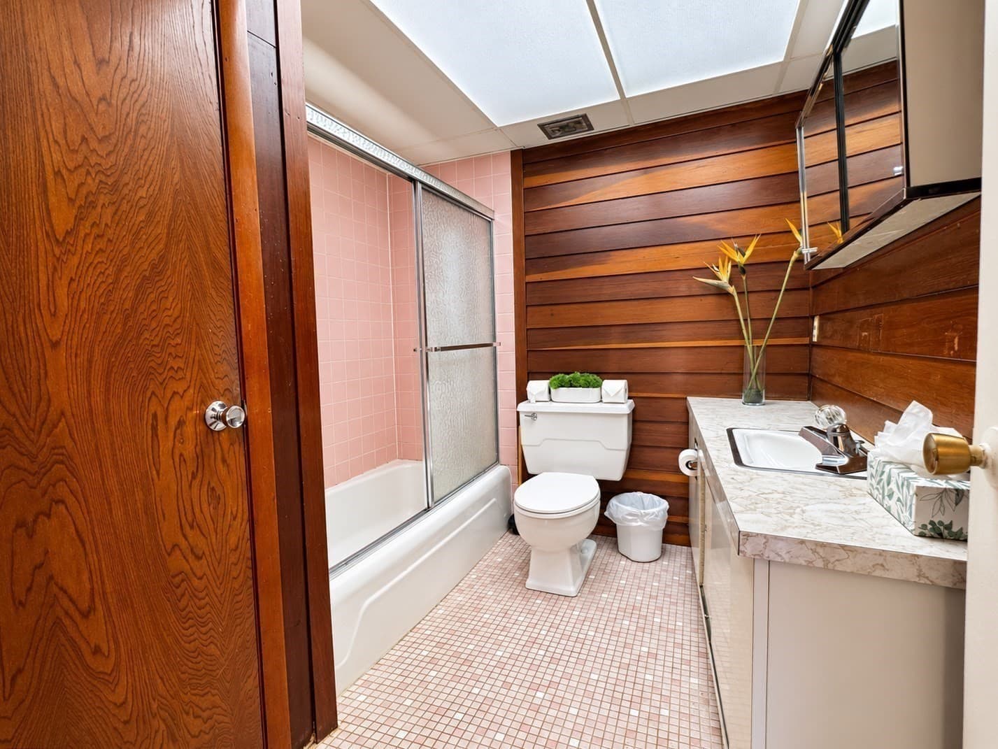 Condominium at 57 Broadlawn Park # 3A, Boston MA 02467, Boston, photo 19 of 29