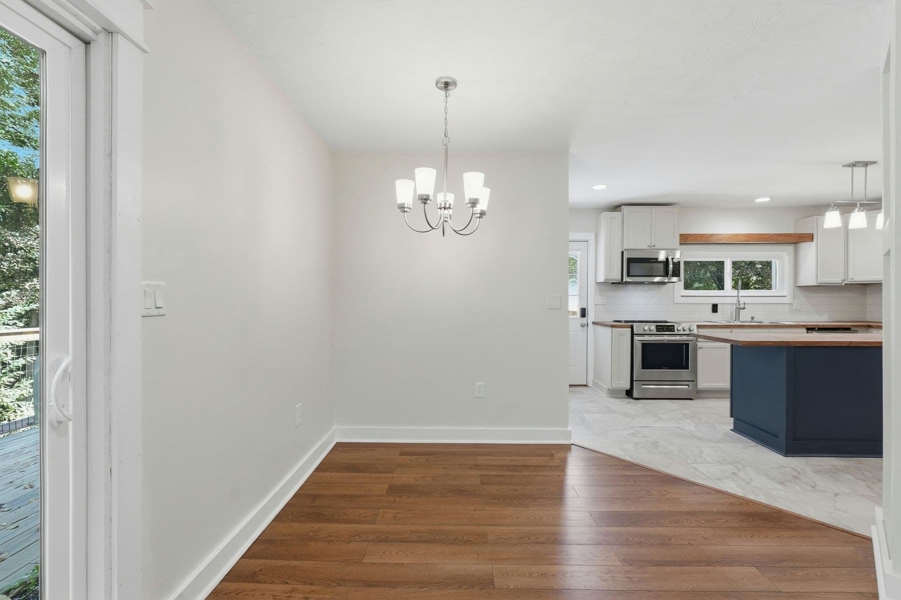 Single Family Residence at 7 Athens St, Auburn MA 01510, Auburn, photo 9 of 34