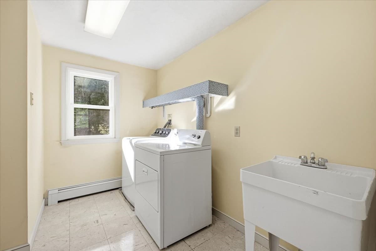 Single Family Residence at 113 Chief Justice Cushing Highway, Scituate MA 02066, Scituate, photo 36 of 42