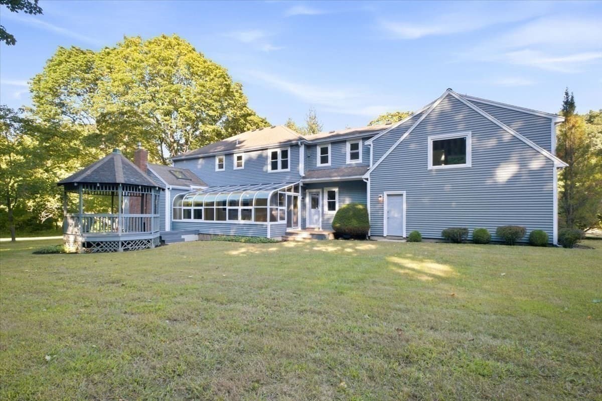 Single Family Residence at 113 Chief Justice Cushing Highway, Scituate MA 02066, Scituate, photo 5 of 42