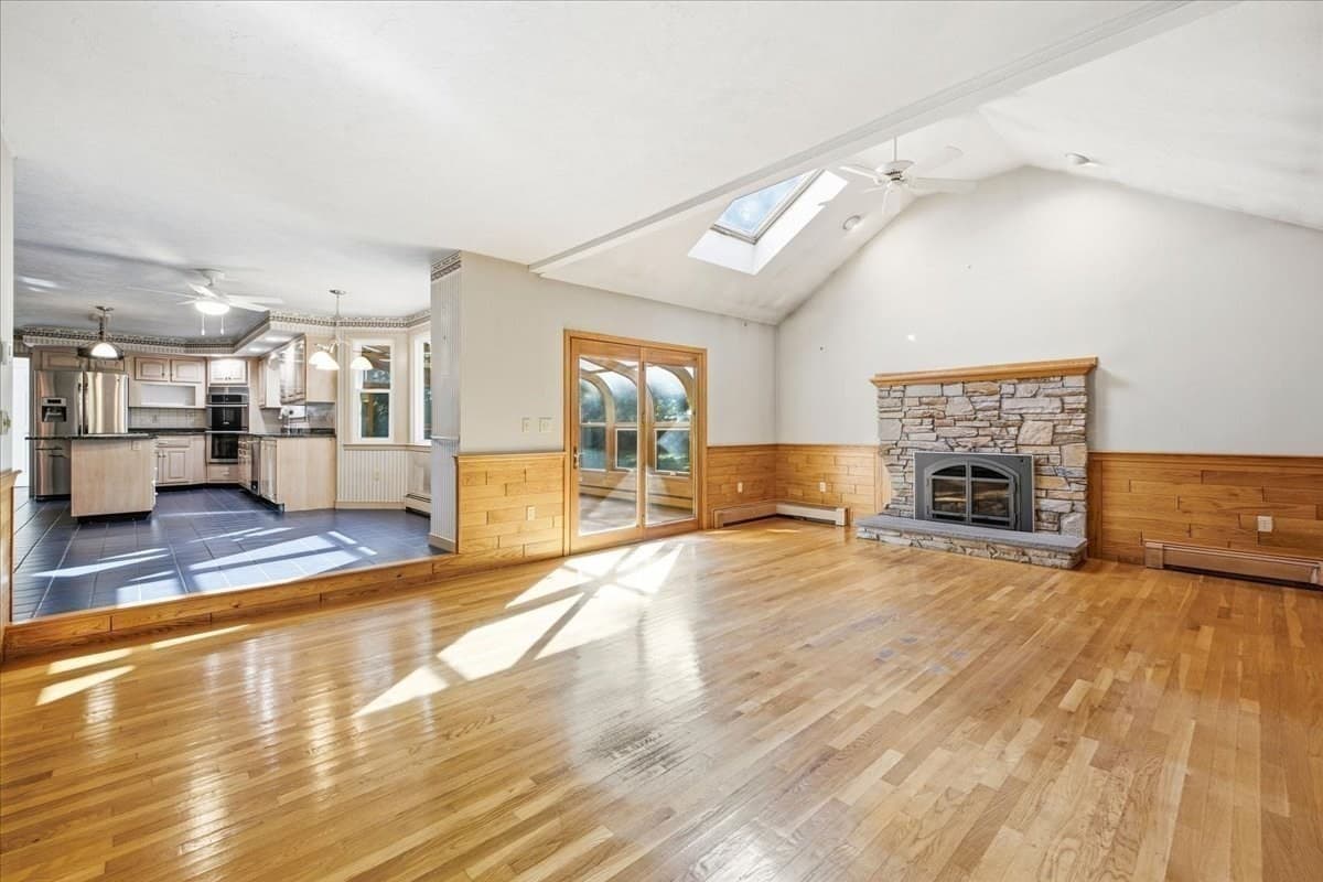 Single Family Residence at 113 Chief Justice Cushing Highway, Scituate MA 02066, Scituate, photo 20 of 42