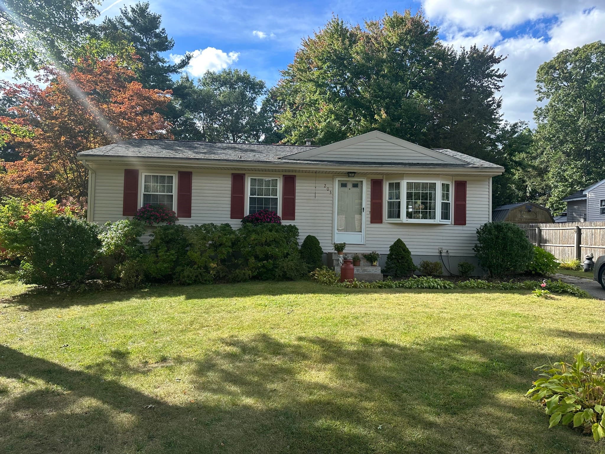 Single Family Residence at 203 New Boston Rd, Sturbridge MA 01566, Sturbridge, photo 2 of 30