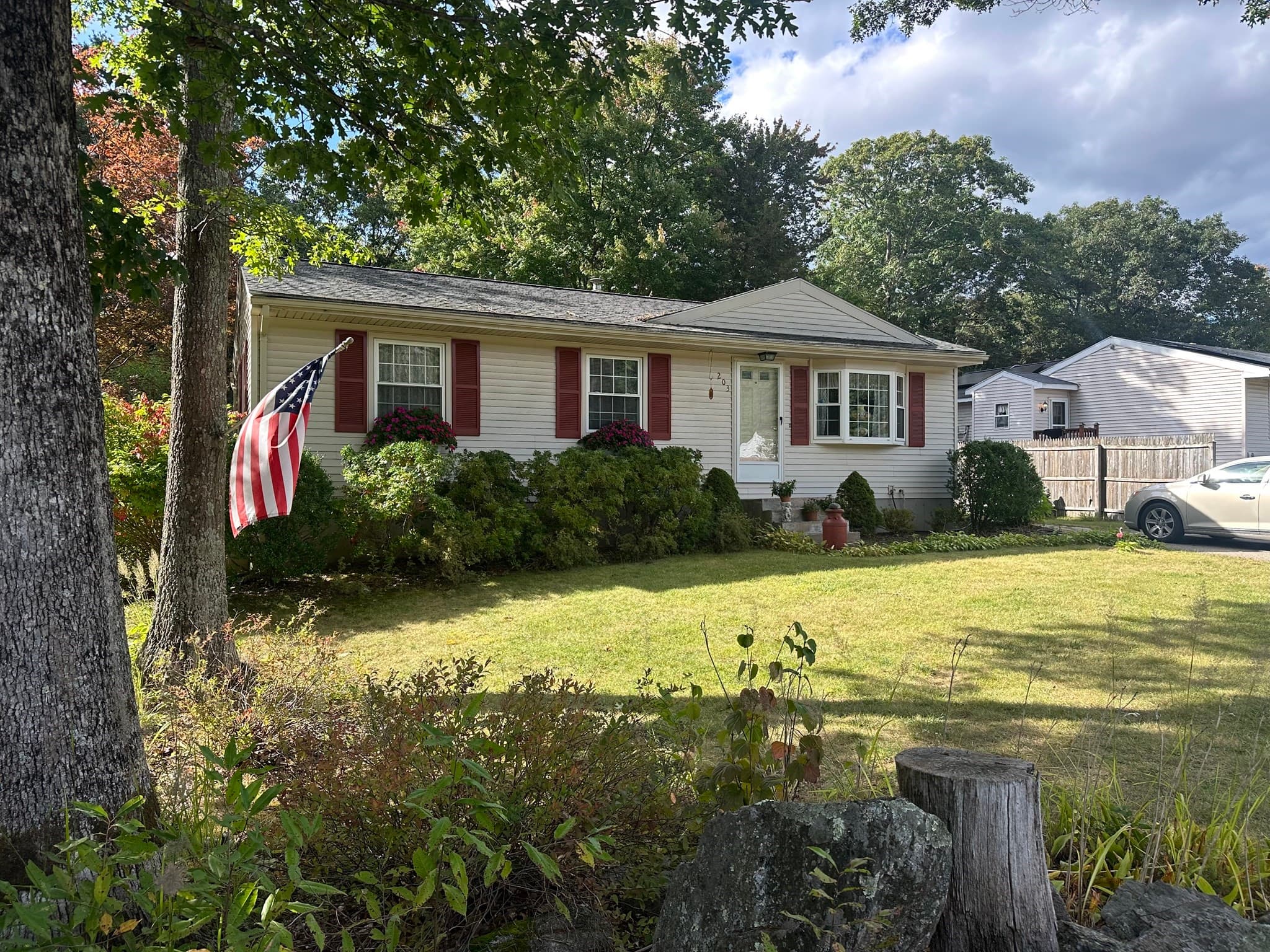 Single Family Residence at 203 New Boston Rd, Sturbridge MA 01566, Sturbridge, photo 3 of 30