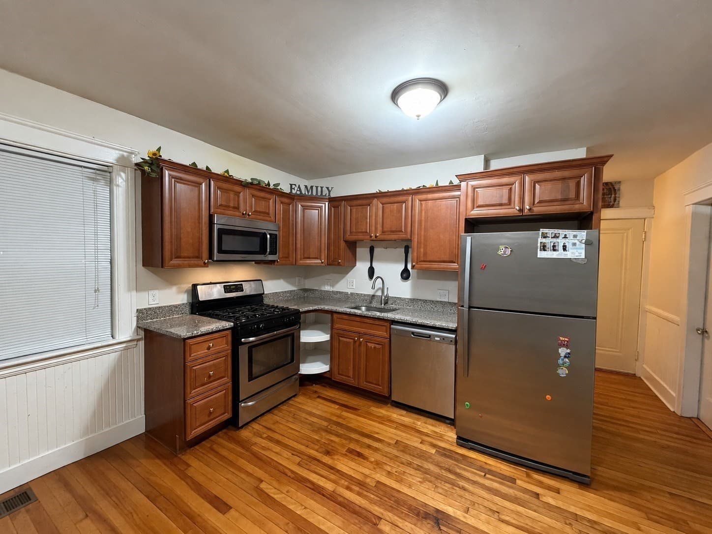 Multi Family at 49 Sagamore Rd, Worcester MA 01609, Worcester, photo 6 of 26