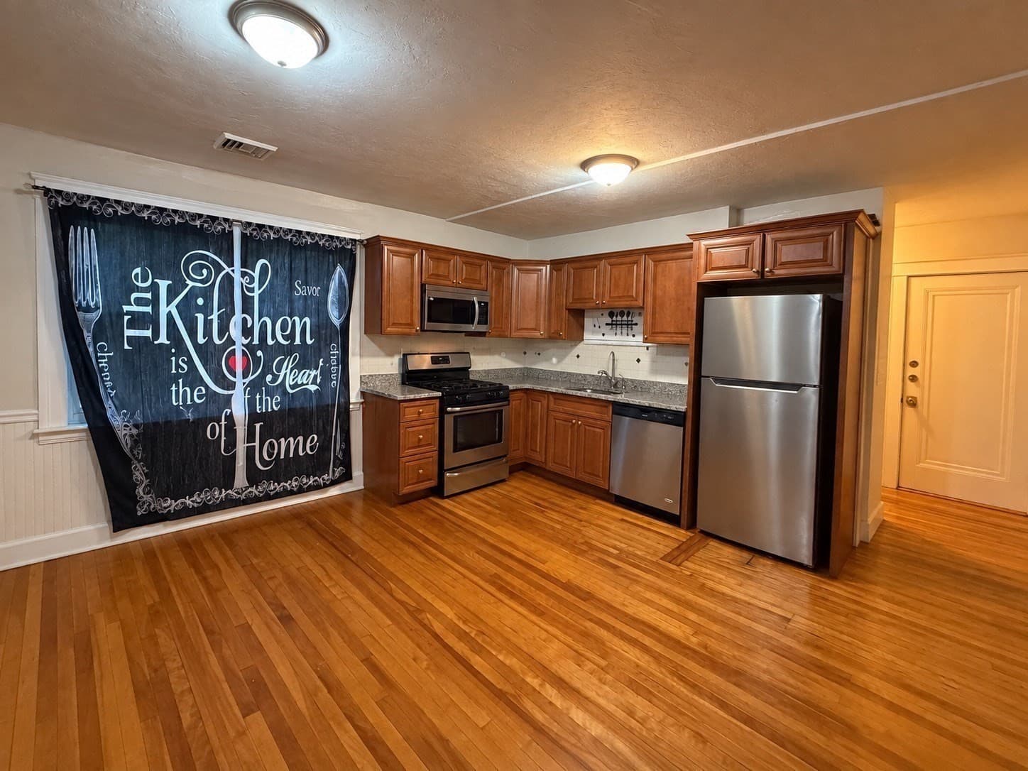 Multi Family at 49 Sagamore Rd, Worcester MA 01609, Worcester, photo 16 of 26