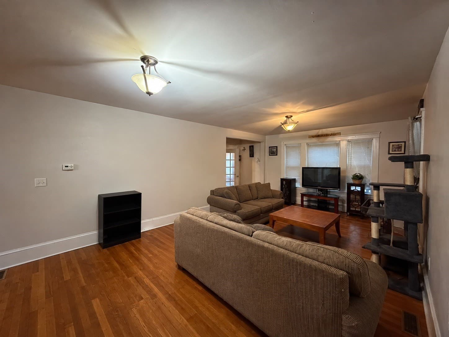 Multi Family at 49 Sagamore Rd, Worcester MA 01609, Worcester, photo 5 of 26