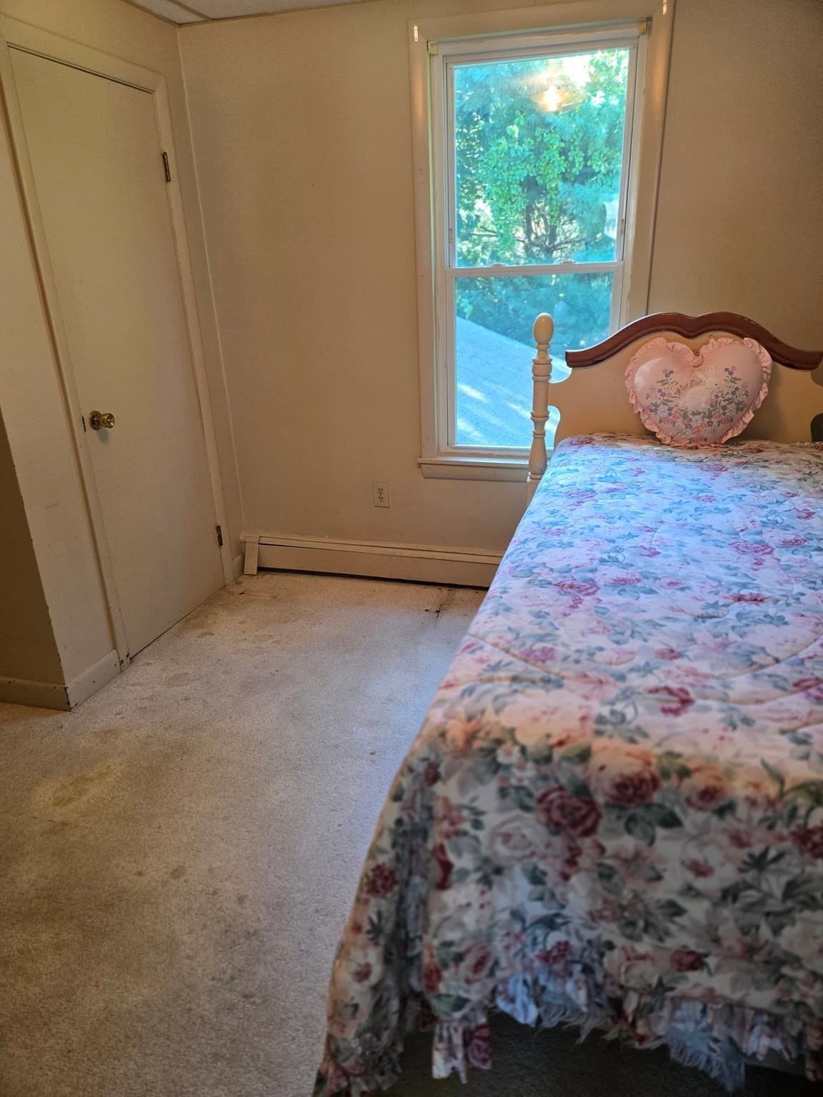 3 Family at 27 Arnold Road, North Attleboro MA 02760, North Attleboro, photo 13 of 37