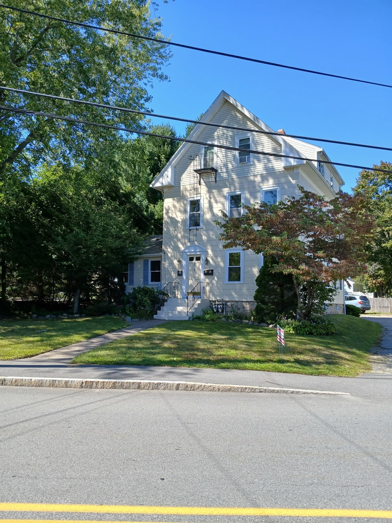27 Arnold Road, North Attleboro MA 02760