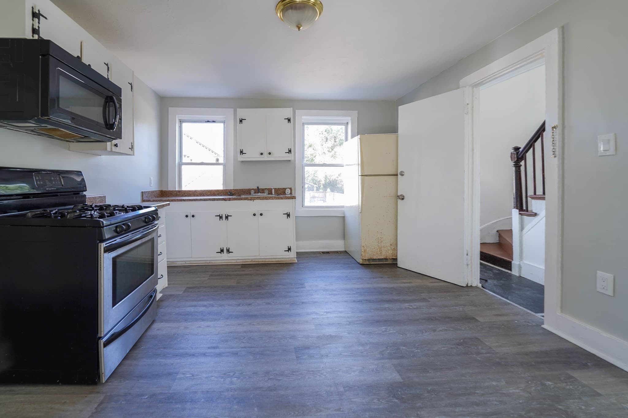 Multi Family at 252 Somerset Avenue, Taunton MA 02780, Taunton, photo 8 of 26