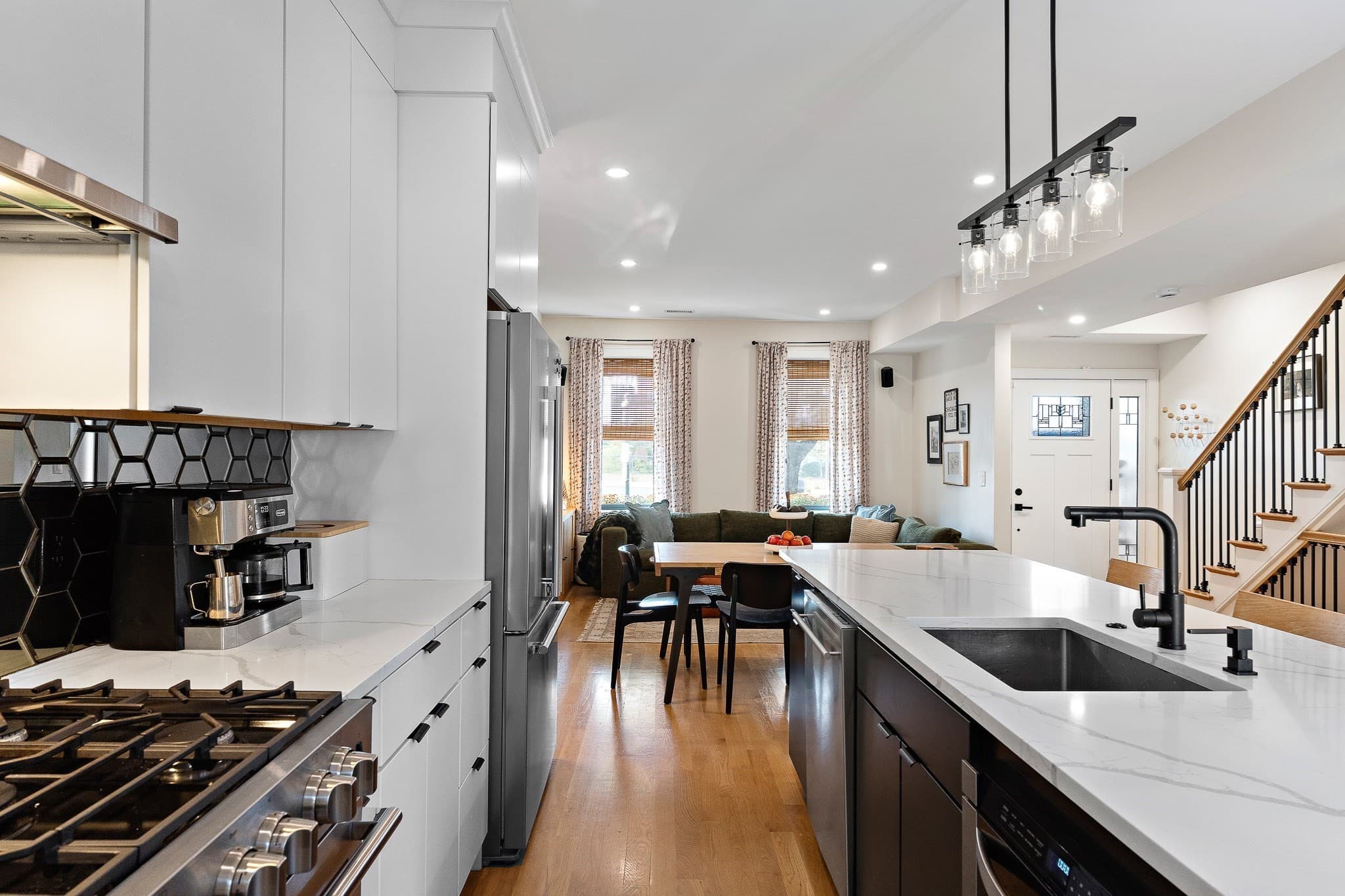 Single Family Residence at 39 Essex St, Boston MA 02129, Boston, photo 2 of 24