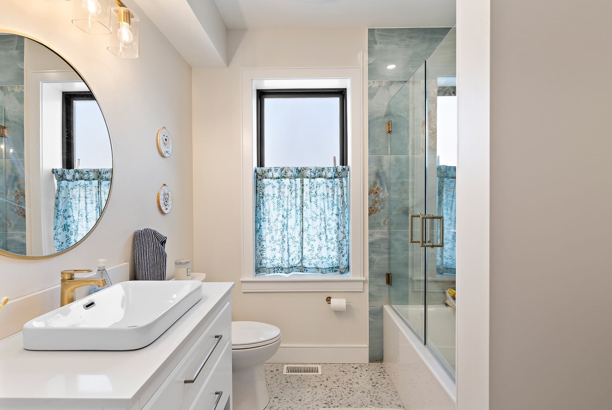 Single Family Residence at 39 Essex St, Boston MA 02129, Boston, photo 12 of 24