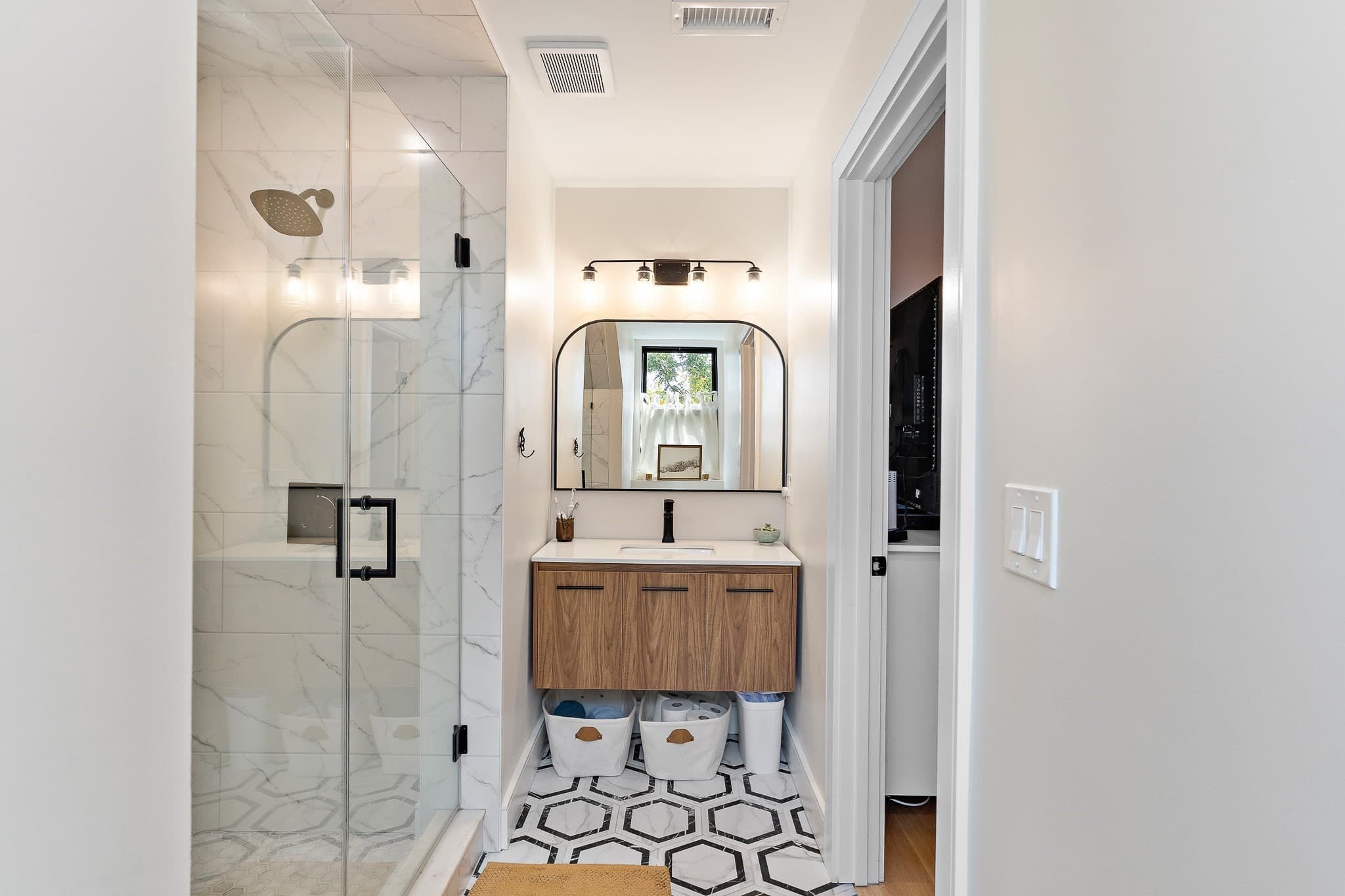 Single Family Residence at 39 Essex St, Boston MA 02129, Boston, photo 15 of 24