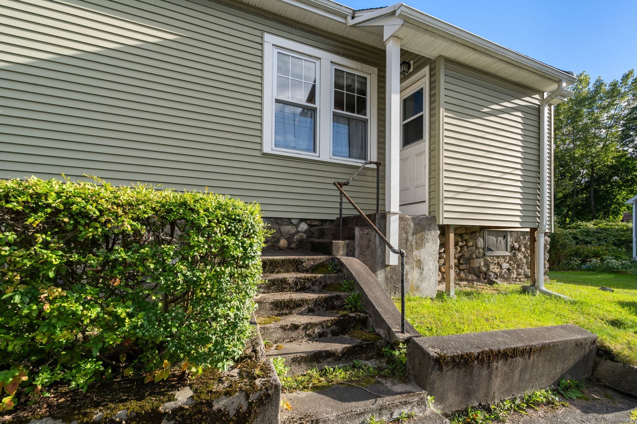 Single Family Residence at 134 Commonwealth Ave, Worcester MA 01604, Worcester, photo 24 of 26