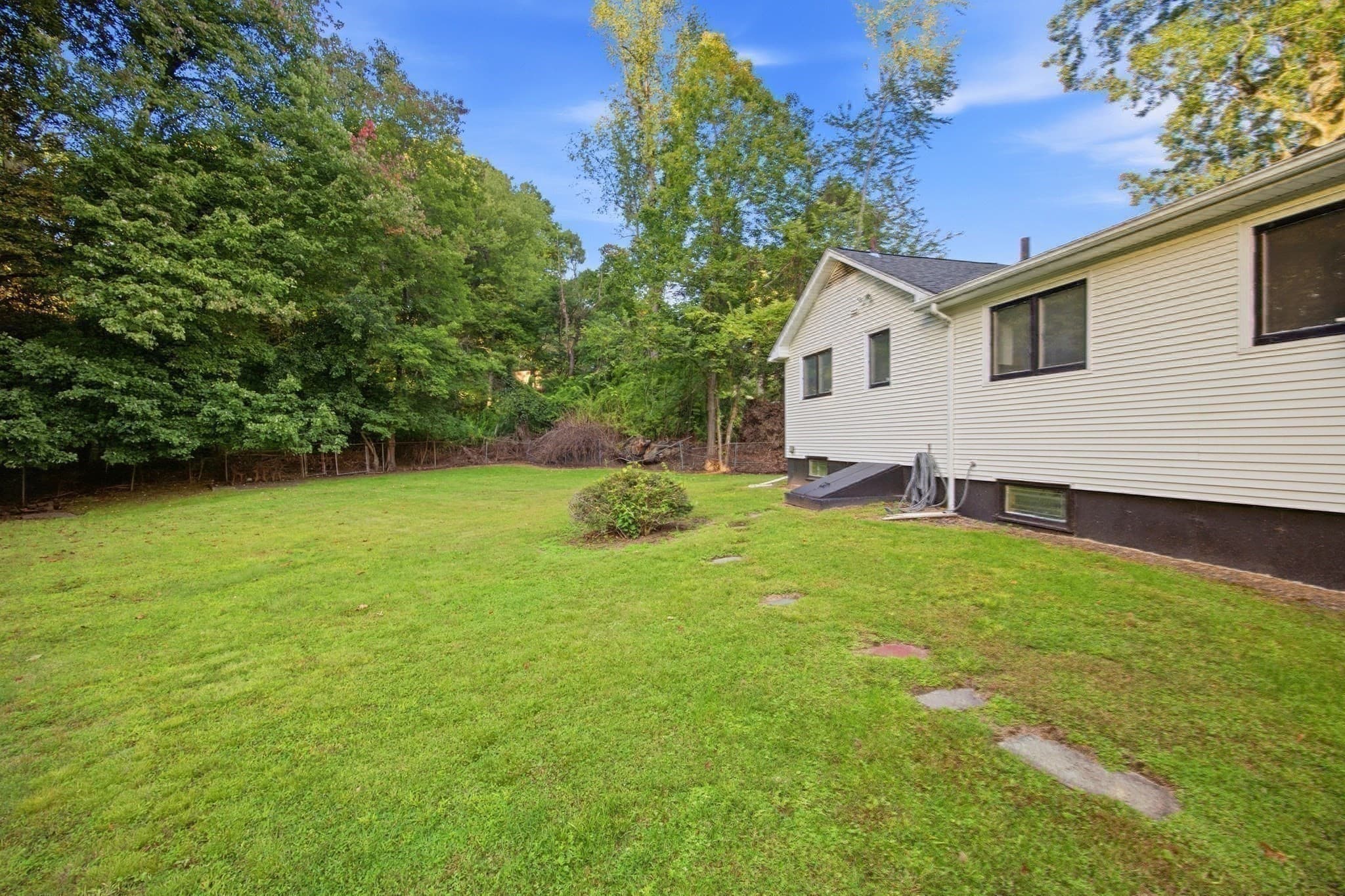 Single Family Residence at 74 Springfield St, Springfield MA 01107, Springfield, photo 17 of 21