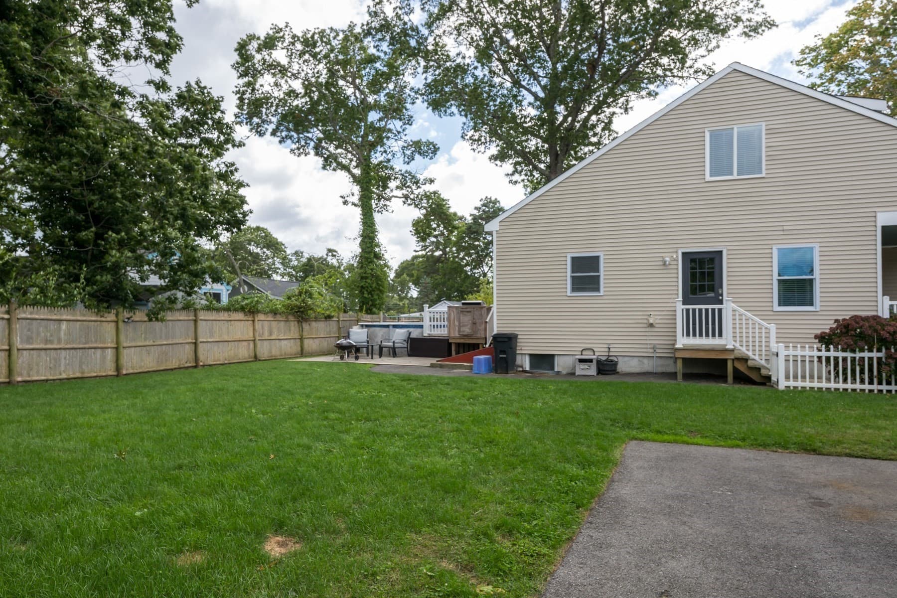Single Family Residence at 18 Elmwood St, Wareham MA 02571, Wareham, photo 27 of 33