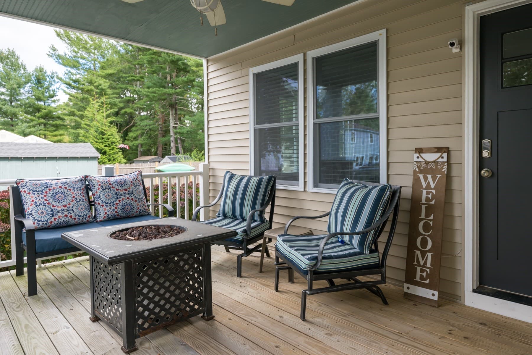 Single Family Residence at 18 Elmwood St, Wareham MA 02571, Wareham, photo 4 of 33