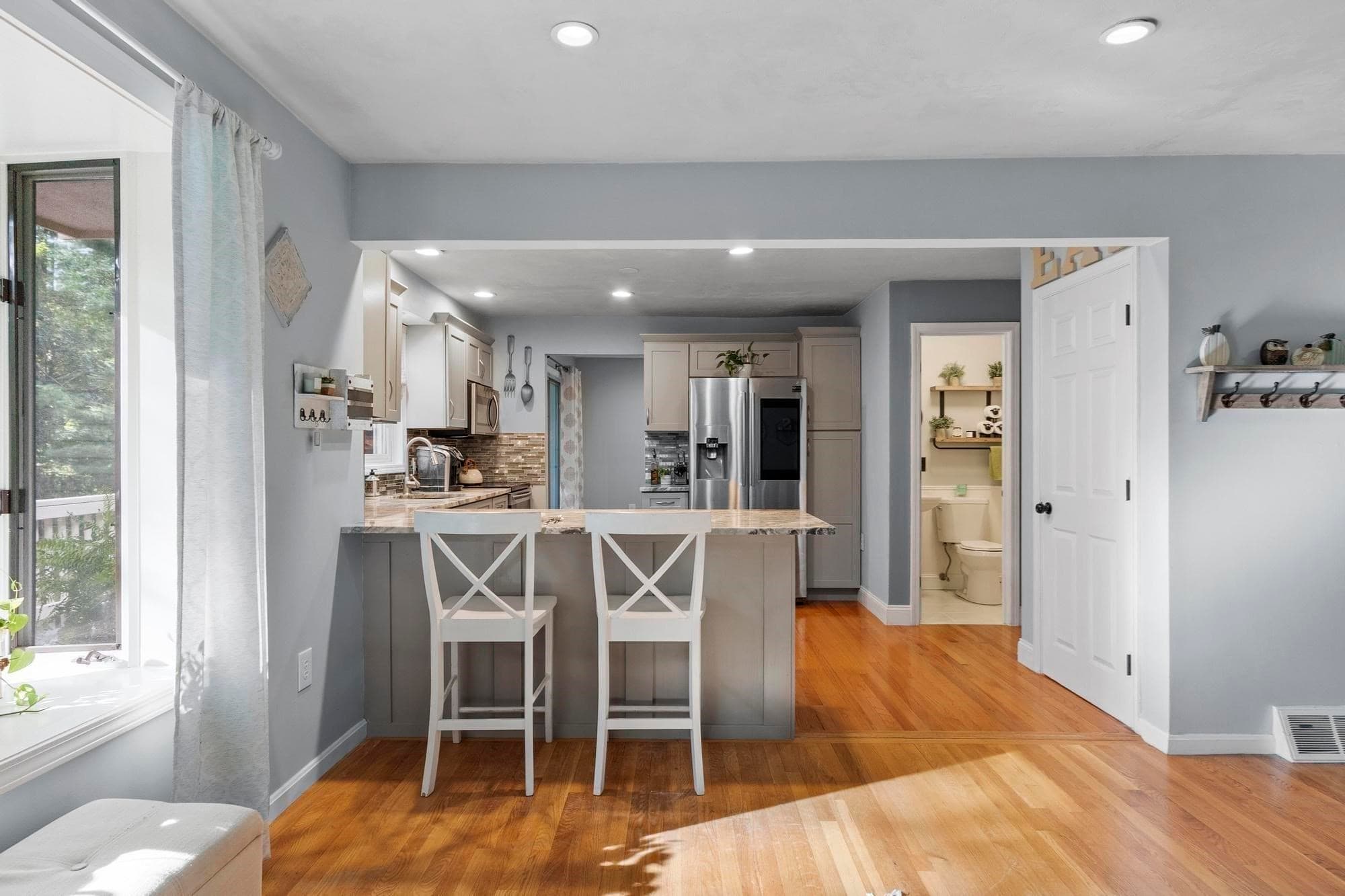 Condominium at 84 Waterford Dr # 84, Worcester MA 01602, Worcester, photo 16 of 39