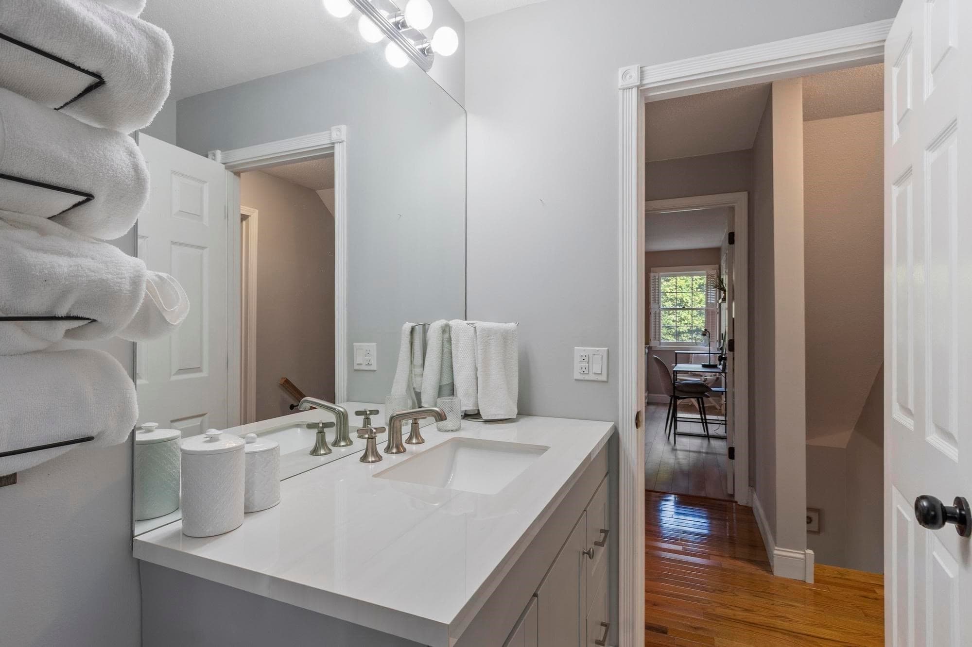 Condominium at 84 Waterford Dr # 84, Worcester MA 01602, Worcester, photo 22 of 39