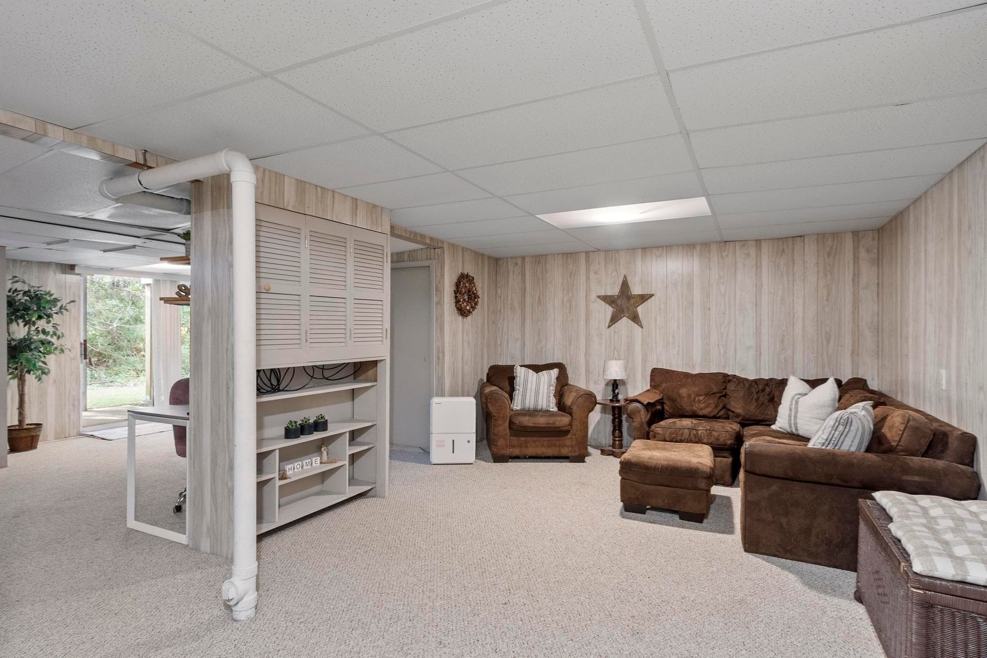 Condominium at 84 Waterford Dr # 84, Worcester MA 01602, Worcester, photo 32 of 39