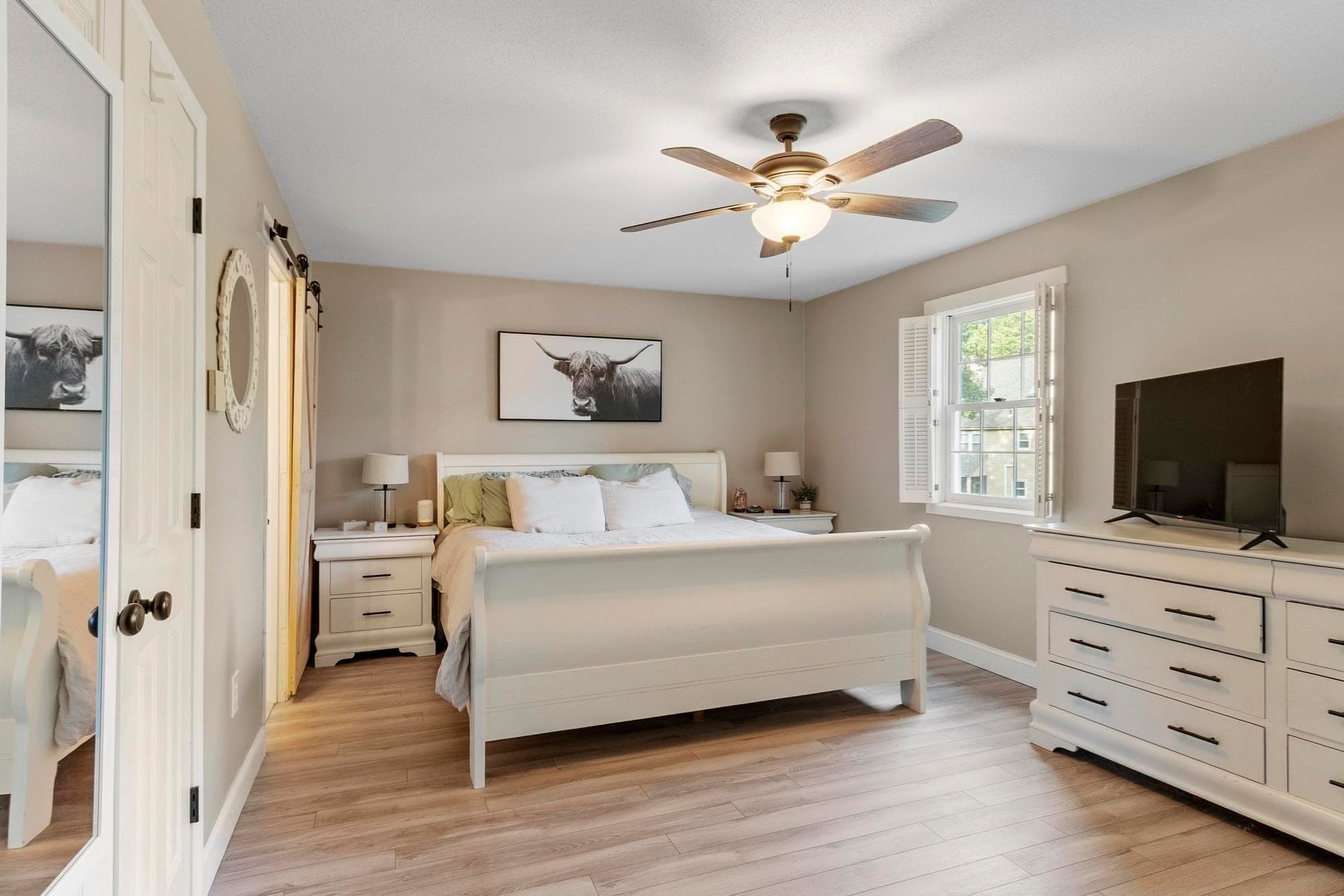 Condominium at 84 Waterford Dr # 84, Worcester MA 01602, Worcester, photo 24 of 39