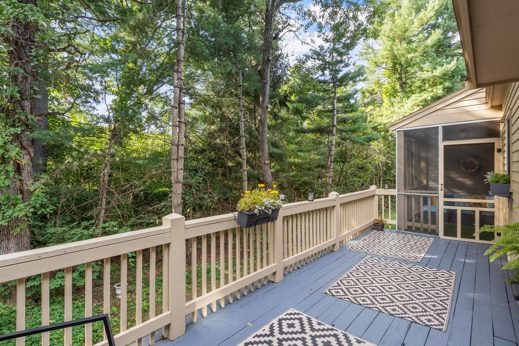 Condominium at 84 Waterford Dr # 84, Worcester MA 01602, Worcester, photo 4 of 39
