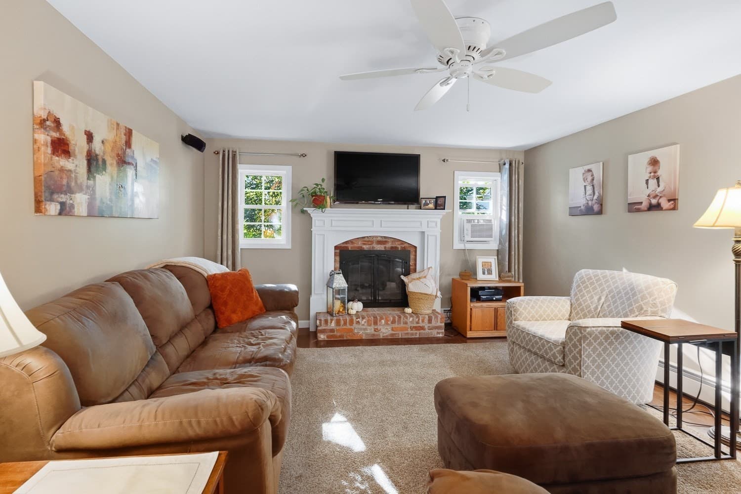 Single Family Residence at 14 Oak Cir, Holden MA 01520, Holden, photo 7 of 41