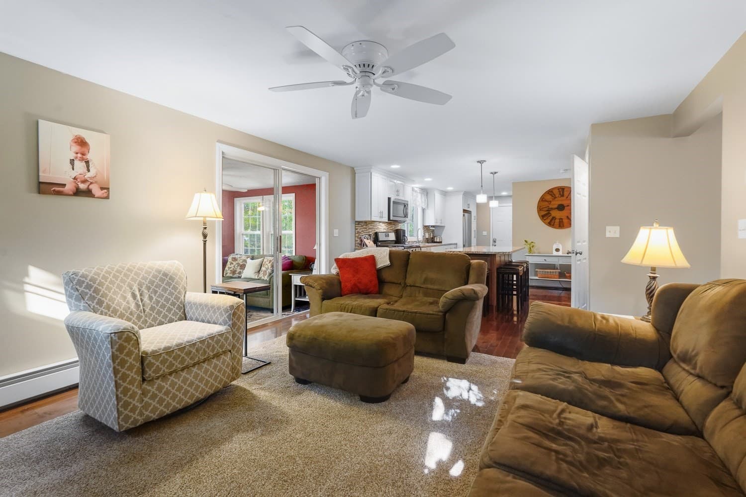 Single Family Residence at 14 Oak Cir, Holden MA 01520, Holden, photo 8 of 41