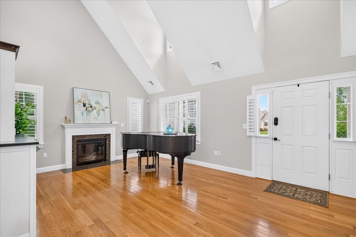 Single Family Residence at 45 Saw Mill Ln, Rockland MA 02370, Rockland, photo 5 of 38