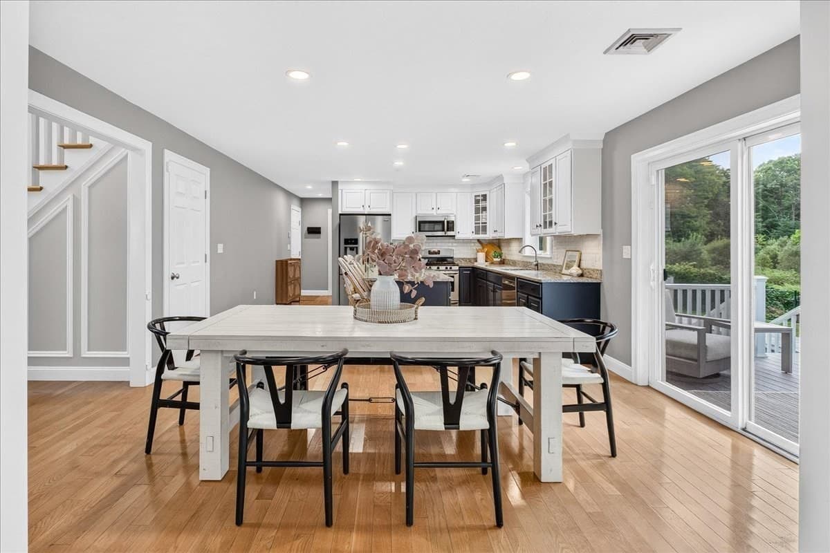 Single Family Residence at 45 Saw Mill Ln, Rockland MA 02370, Rockland, photo 8 of 38