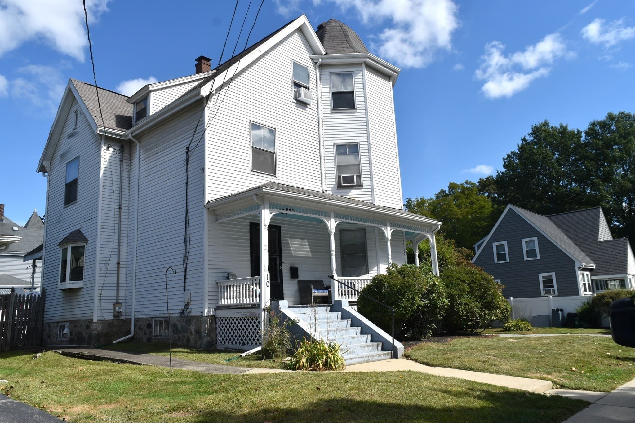 Single Family Residence at 10 Holly St, Watertown MA 02472, Watertown, photo 3 of 7