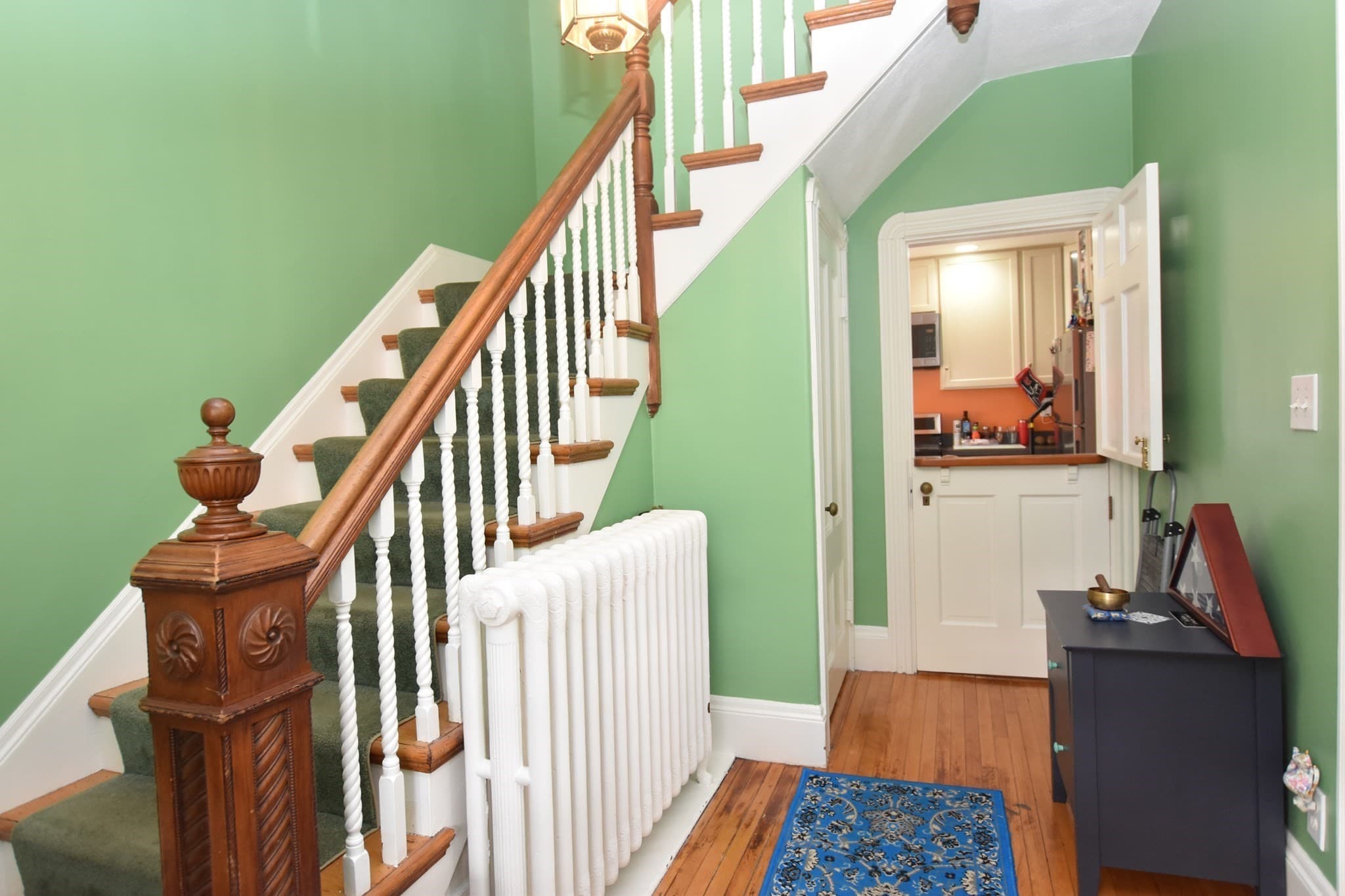 Single Family Residence at 10 Holly St, Watertown MA 02472, photo 9 of 35