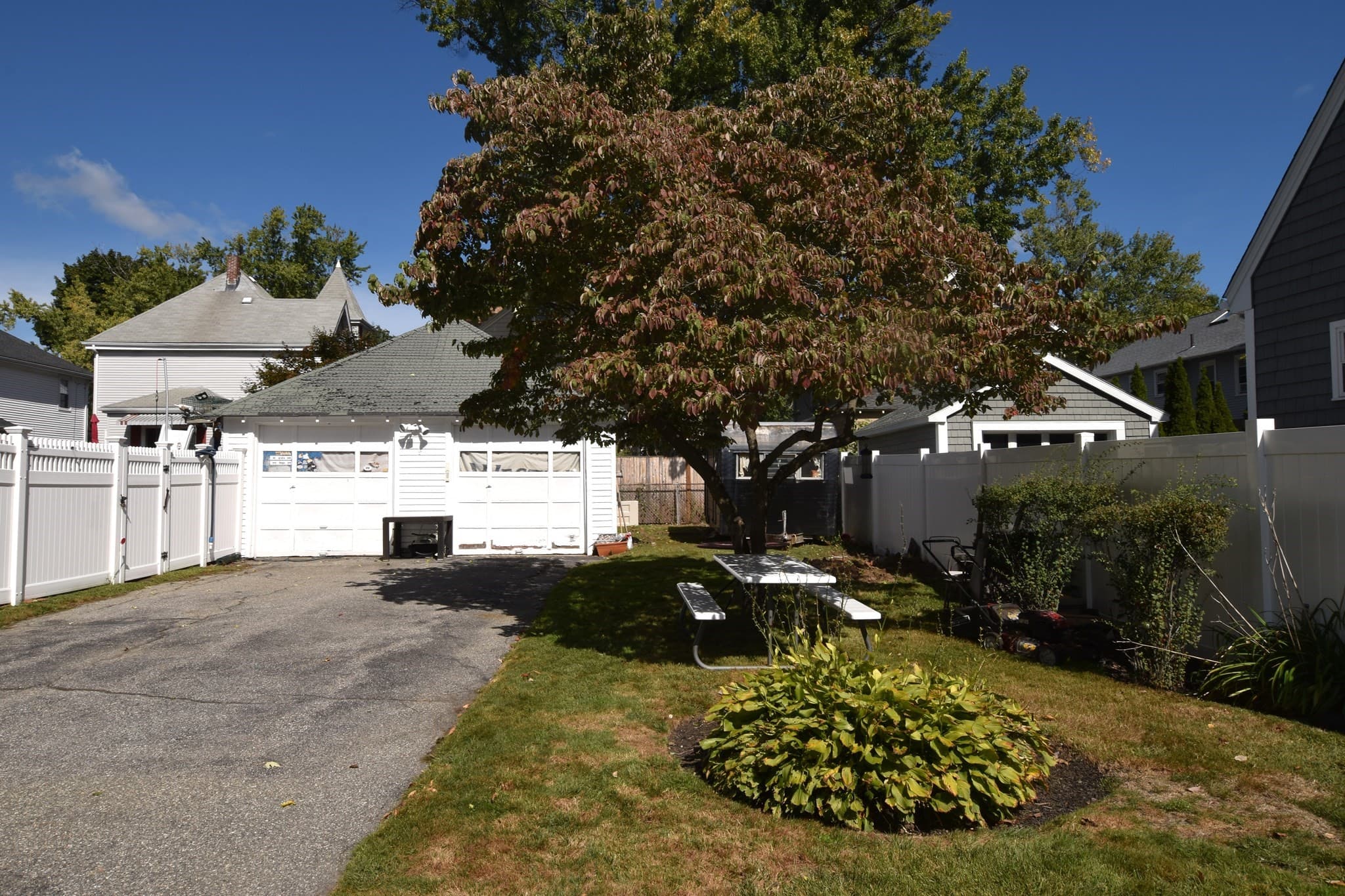 Single Family Residence at 10 Holly St, Watertown MA 02472, Watertown, photo 4 of 7