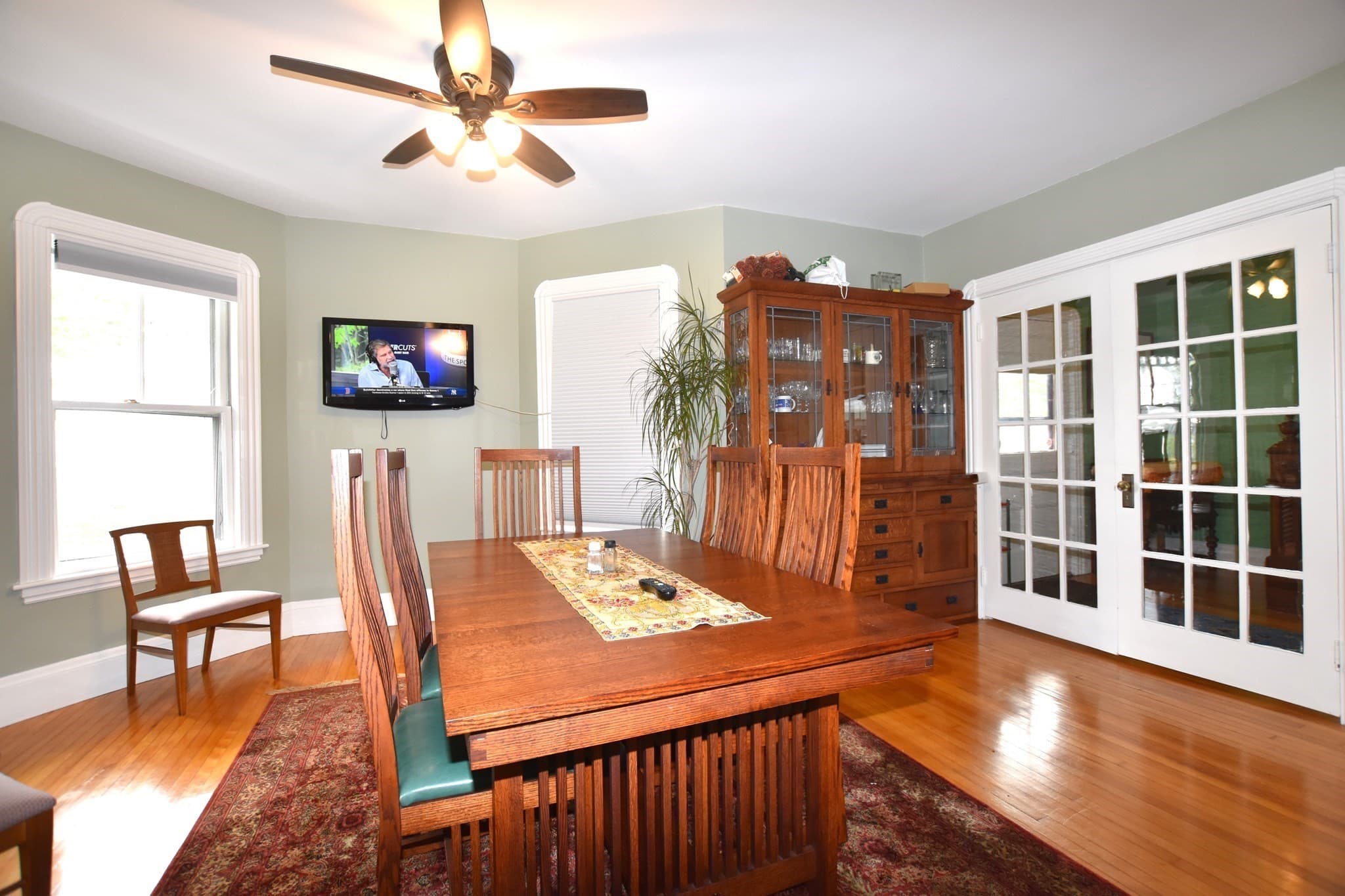 Single Family Residence at 10 Holly St, Watertown MA 02472, photo 8 of 35