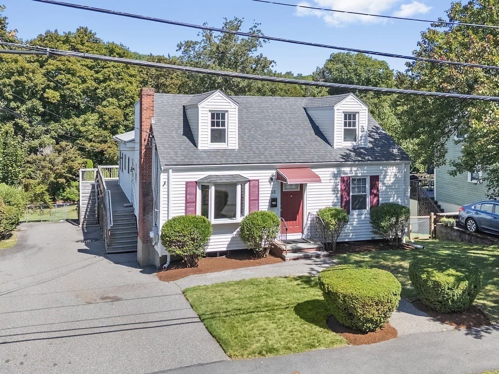 63 Rockridge Road, Waltham MA 02453