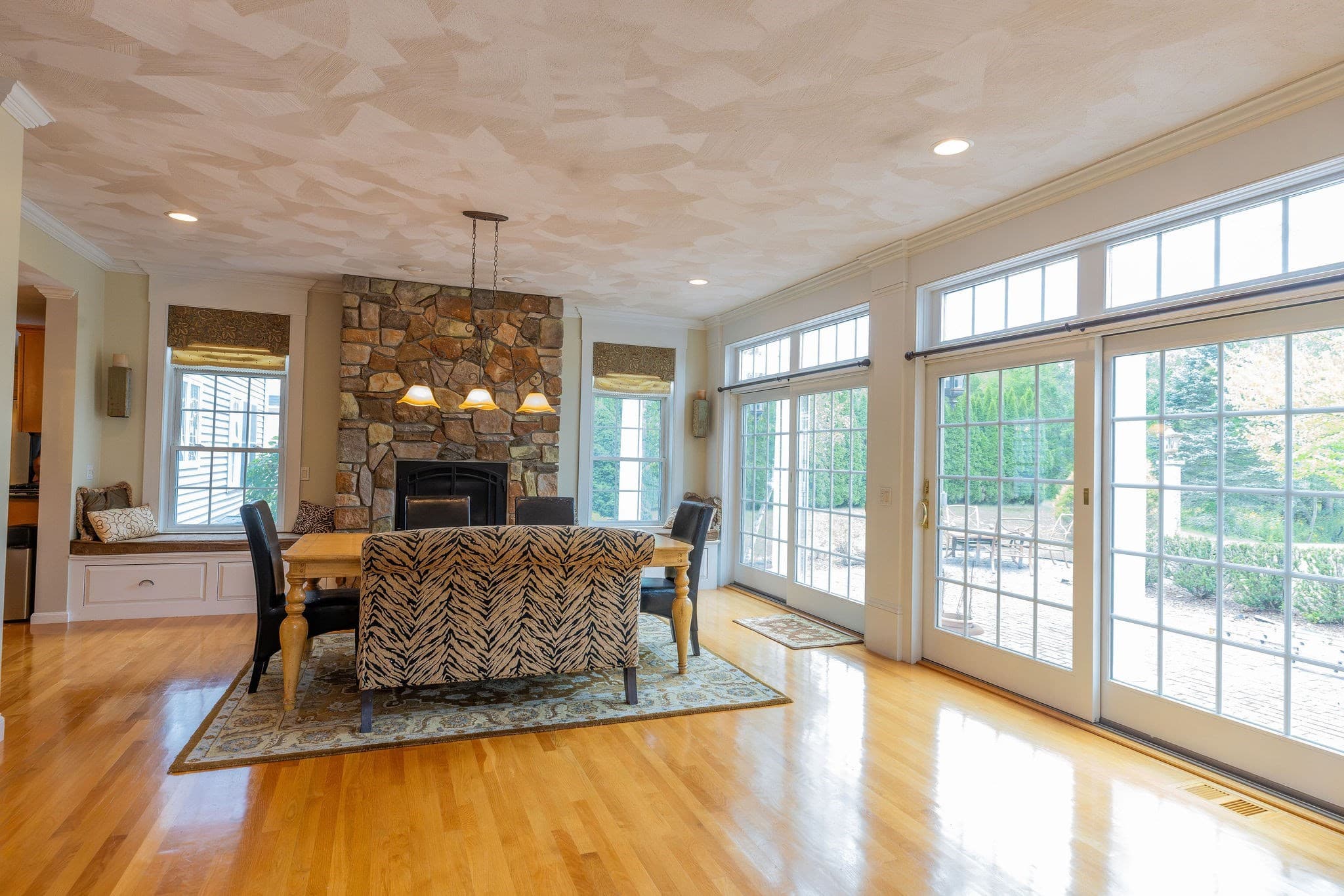 Single Family Residence at 1 Gooseneck Ln, Westford MA 01886, Westford, photo 6 of 29