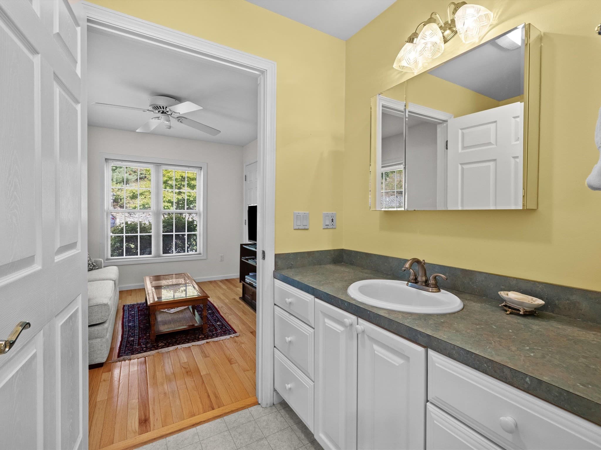 Condominium at 30 William Onthank Ln # 30, Southborough MA 01772, Southborough, photo 24 of 42