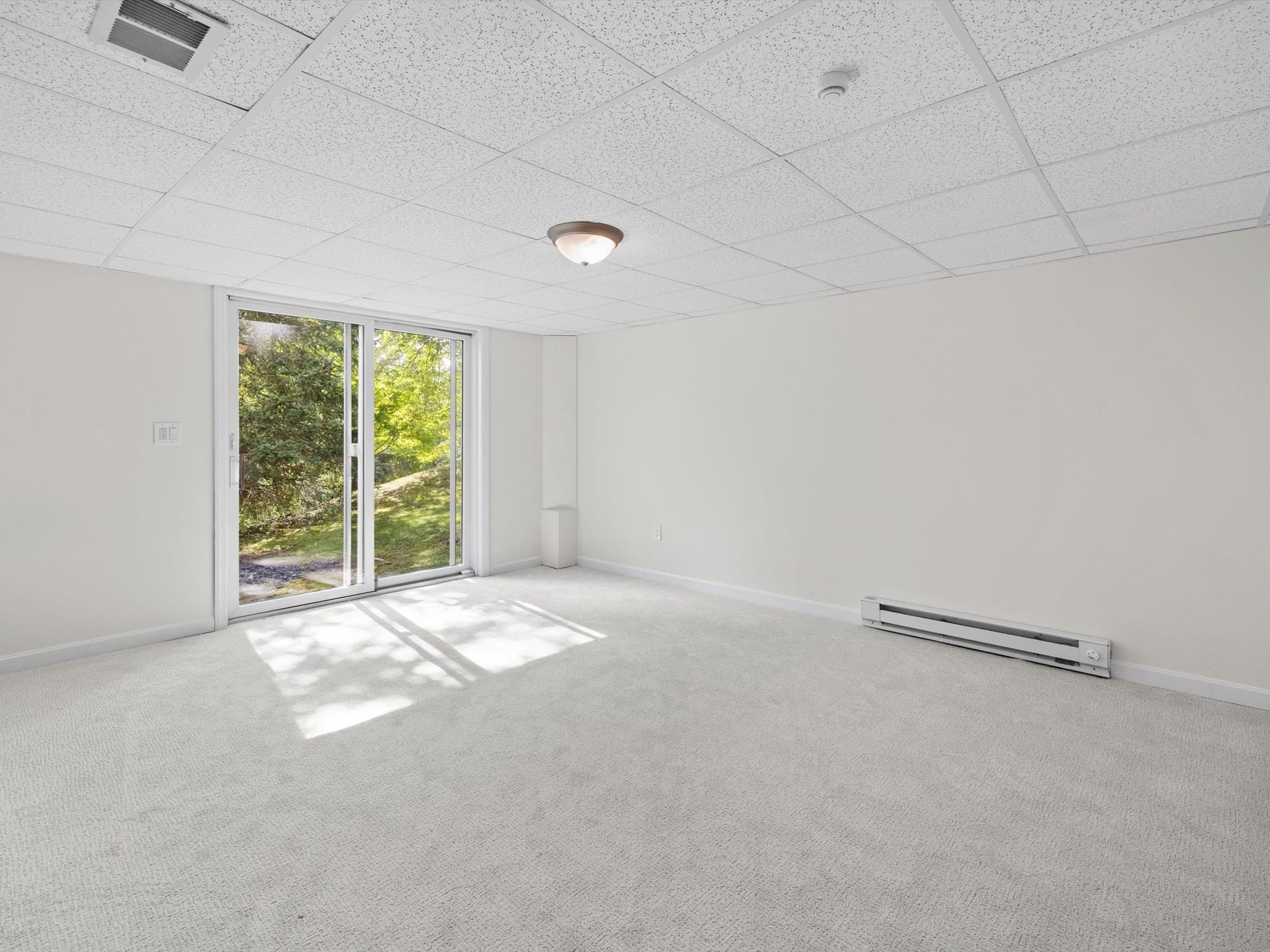 Condominium at 30 William Onthank Ln # 30, Southborough MA 01772, Southborough, photo 34 of 42