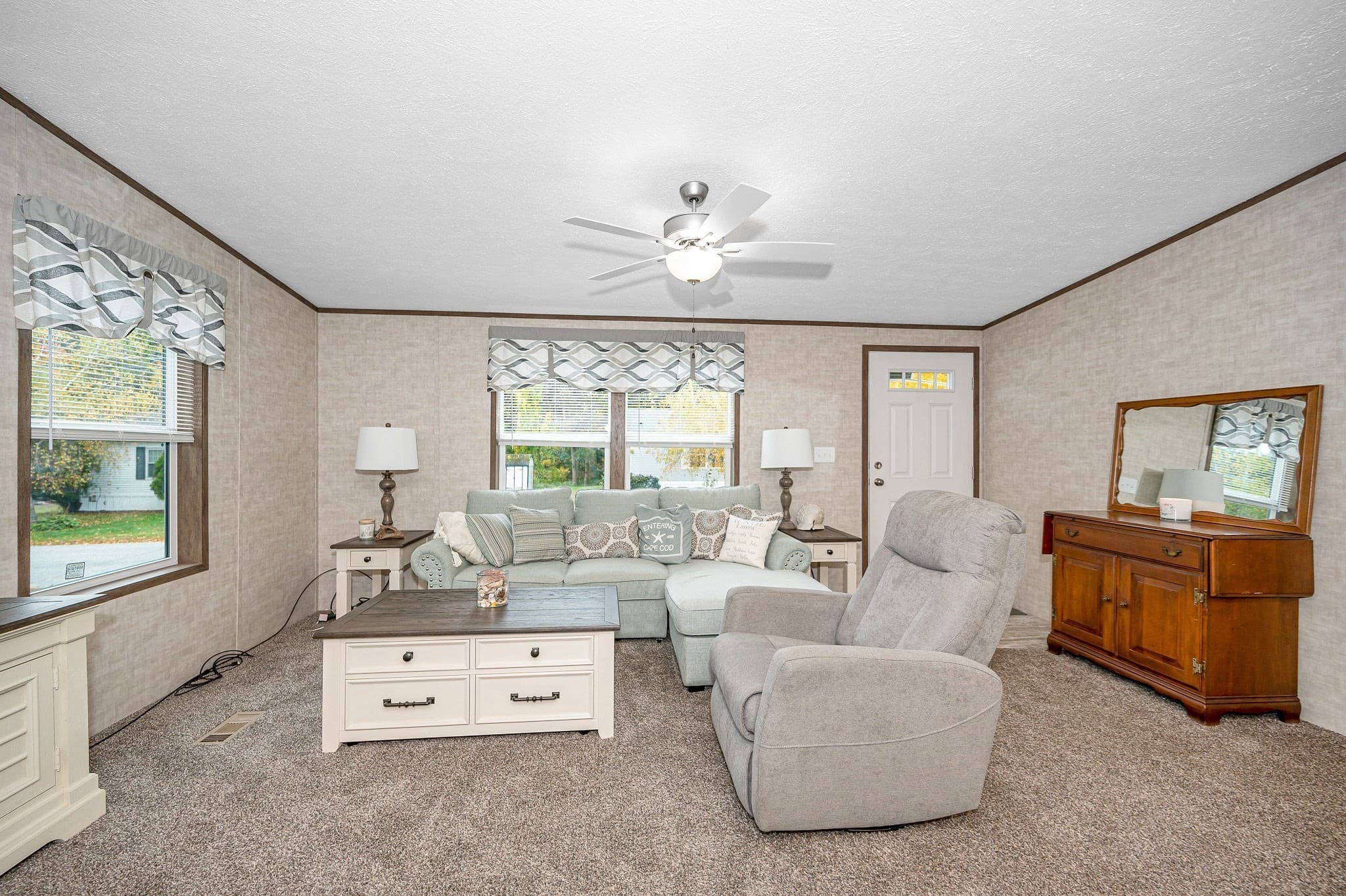 Mobile Home at 41 B St, Seabrook NH 03874, Seabrook, photo 14 of 31