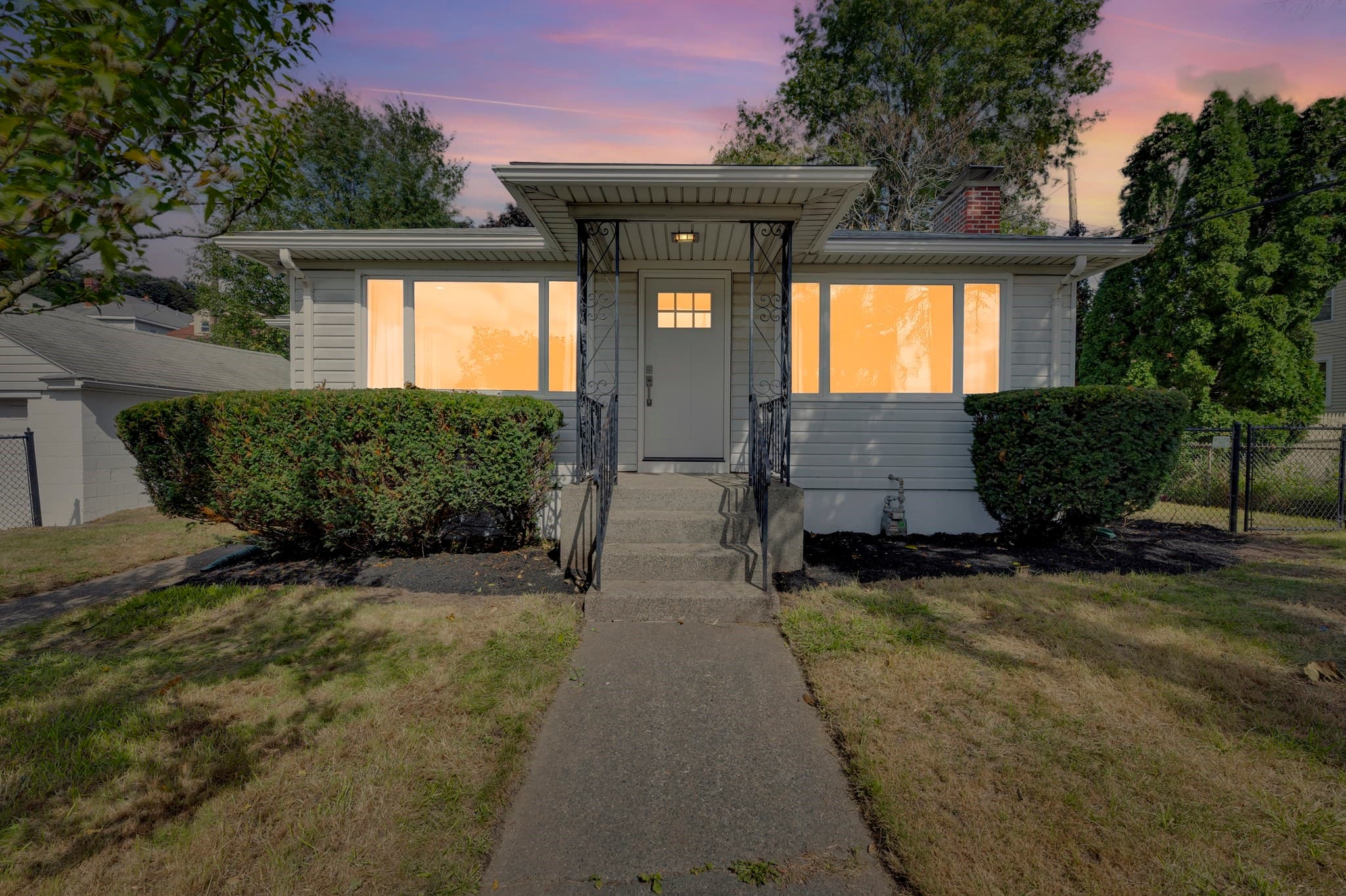 79 Chilmark St, Worcester MA 01604