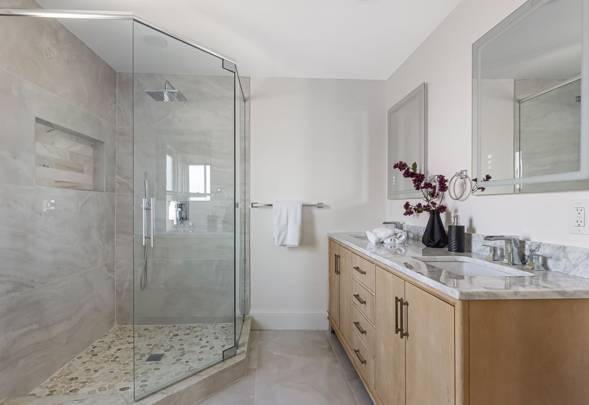 Condominium at 83 Kenmere # 2, Medford MA 02155, Medford, photo 19 of 24