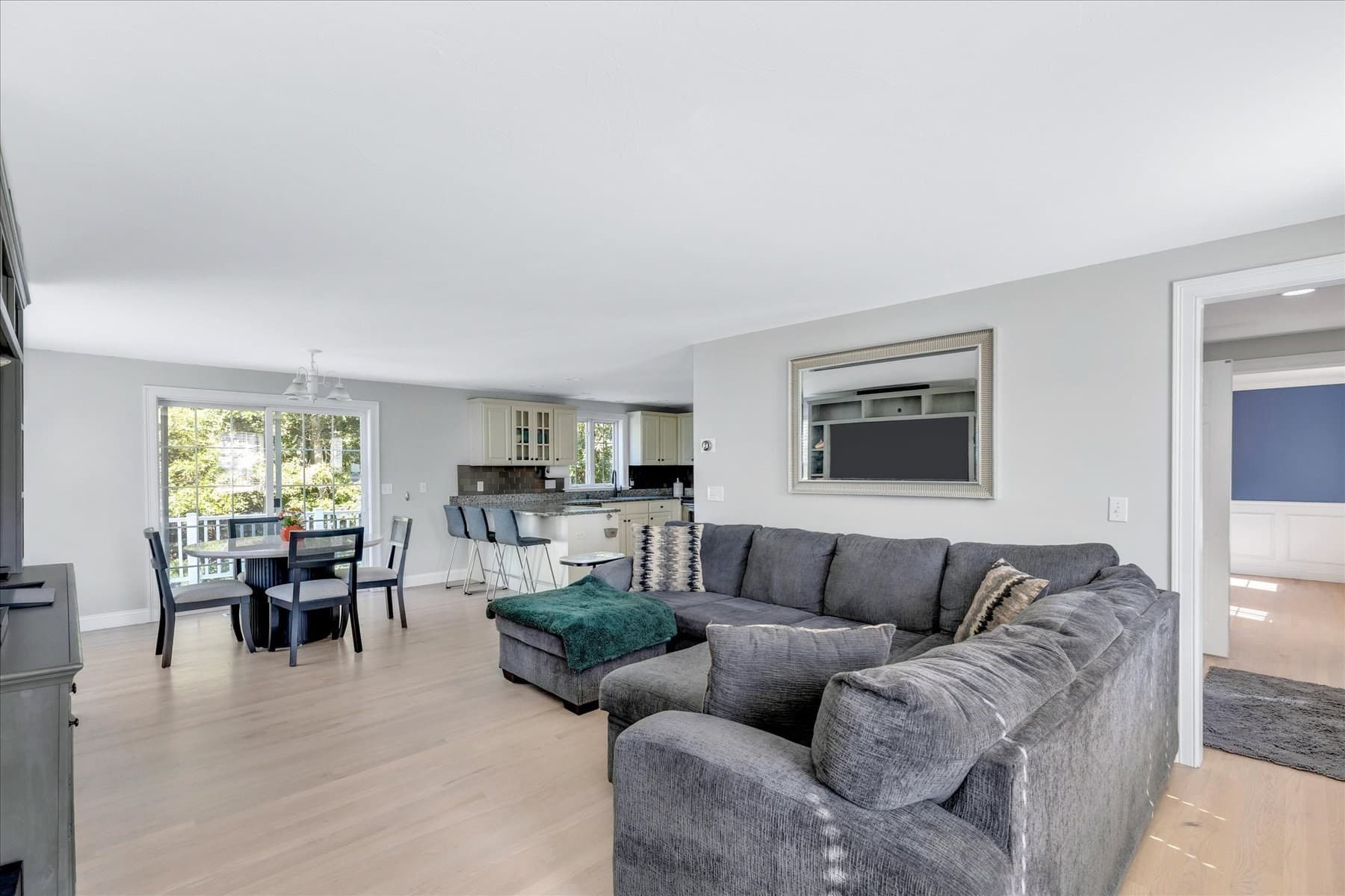 Single Family Residence at 5 Granite Cir, Sandwich MA 02537, Sandwich, photo 8 of 39