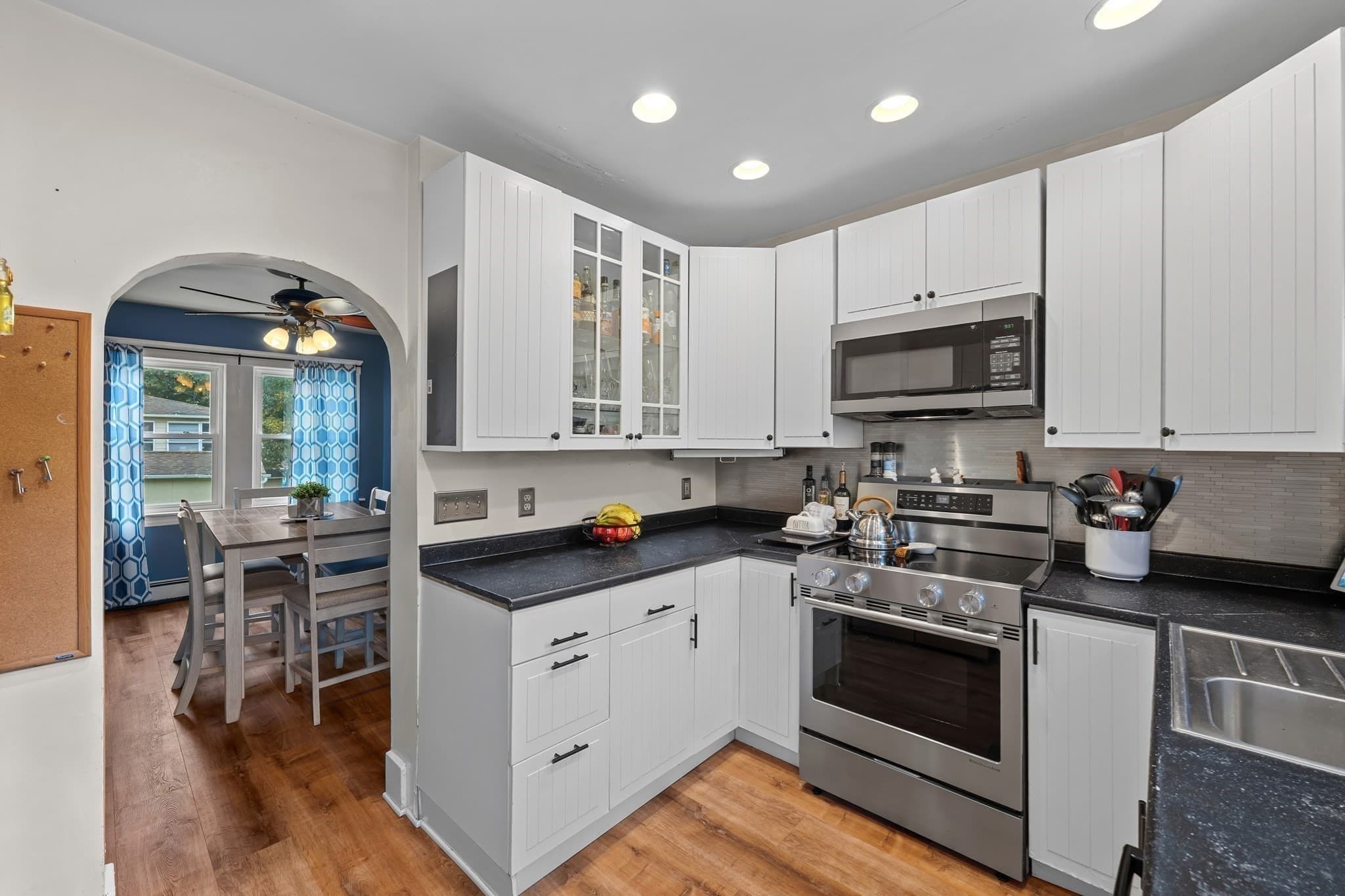 Single Family Residence at 16 Field St, Auburn MA 01501, Auburn, photo 16 of 42