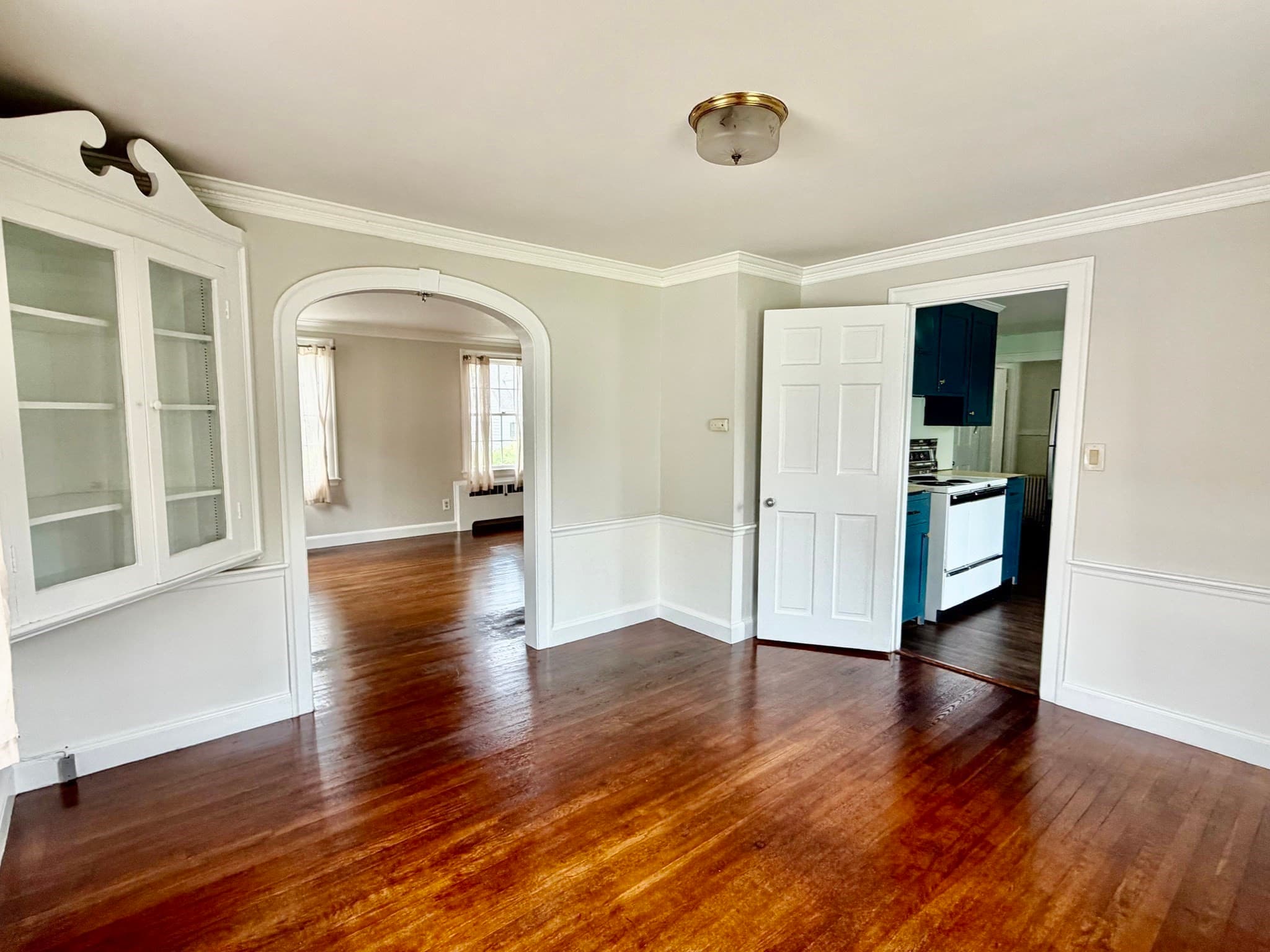 Single Family Residence at 11 Benz St, Springfield MA 01118, Springfield, photo 5 of 17