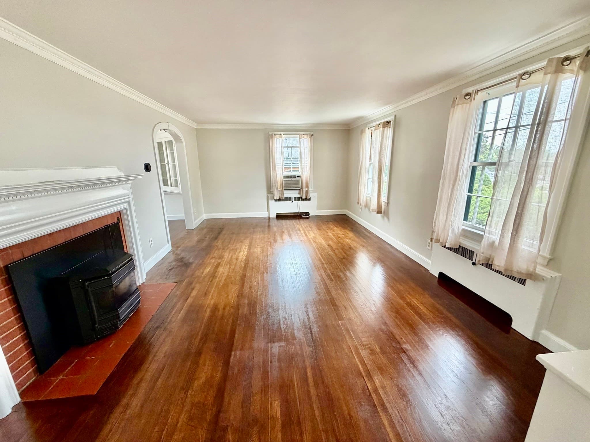 Single Family Residence at 11 Benz St, Springfield MA 01118, Springfield, photo 4 of 17