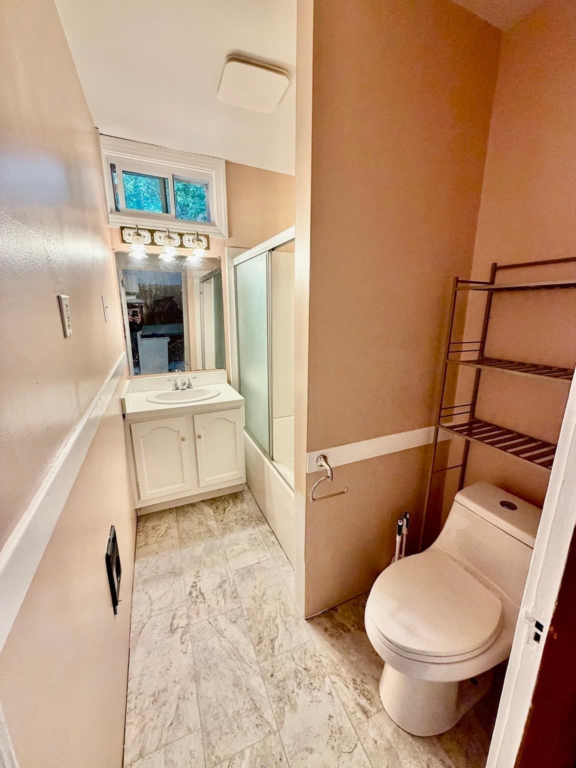 Apartment at 161 Hampden St # 2, Springfield MA 01151, photo 5 of 12