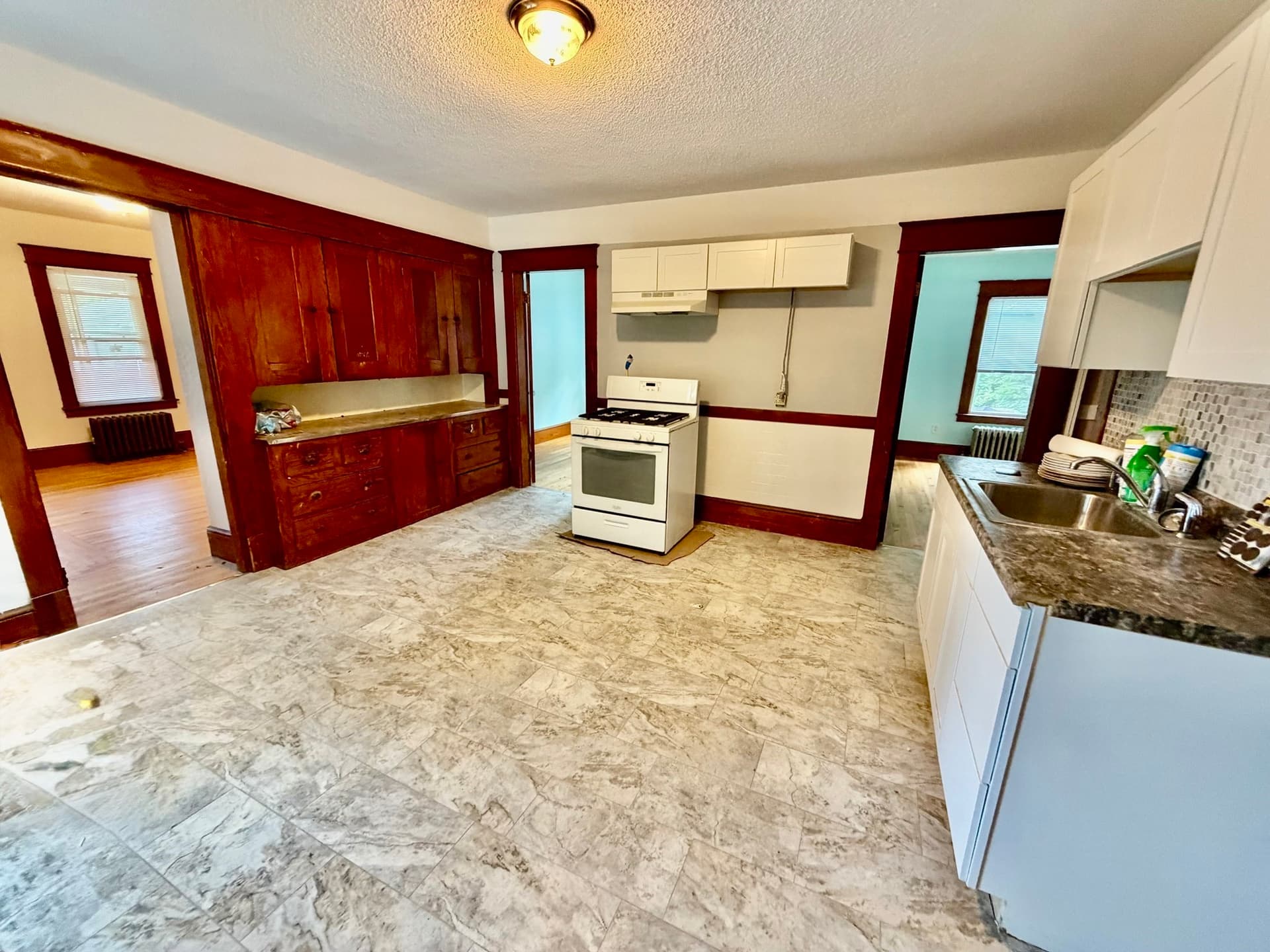Apartment at 161 Hampden St # 2, Springfield MA 01151, photo 4 of 12