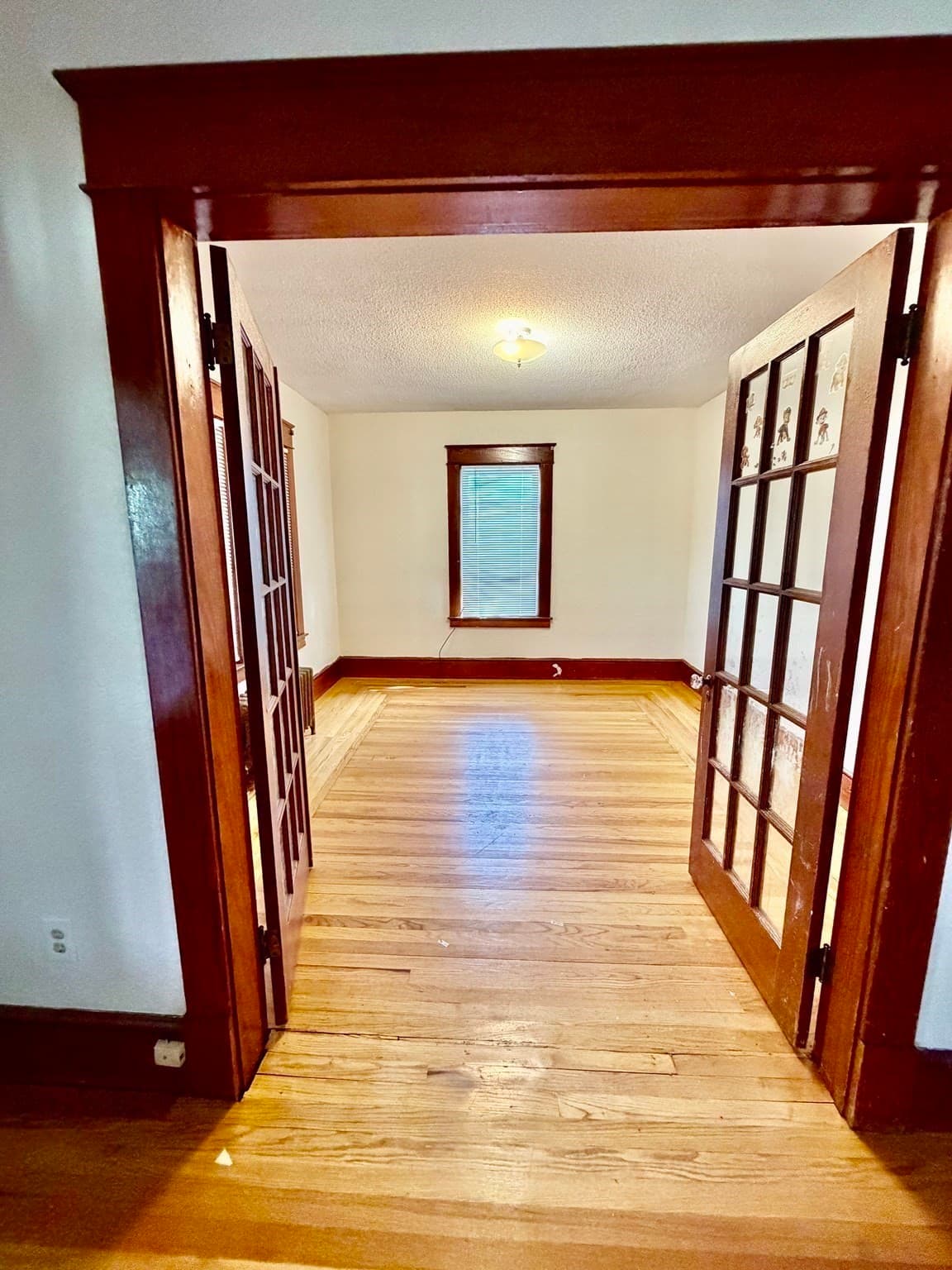 Apartment at 161 Hampden St # 2, Springfield MA 01151, photo 8 of 12
